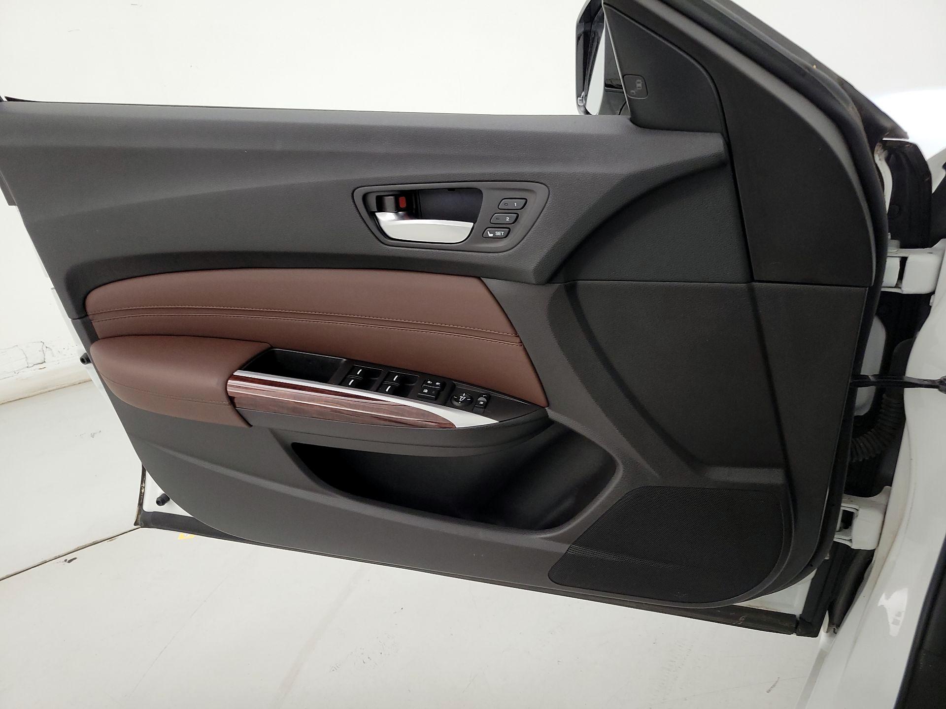 Thumbnail: 2015 Acura TLX - 12