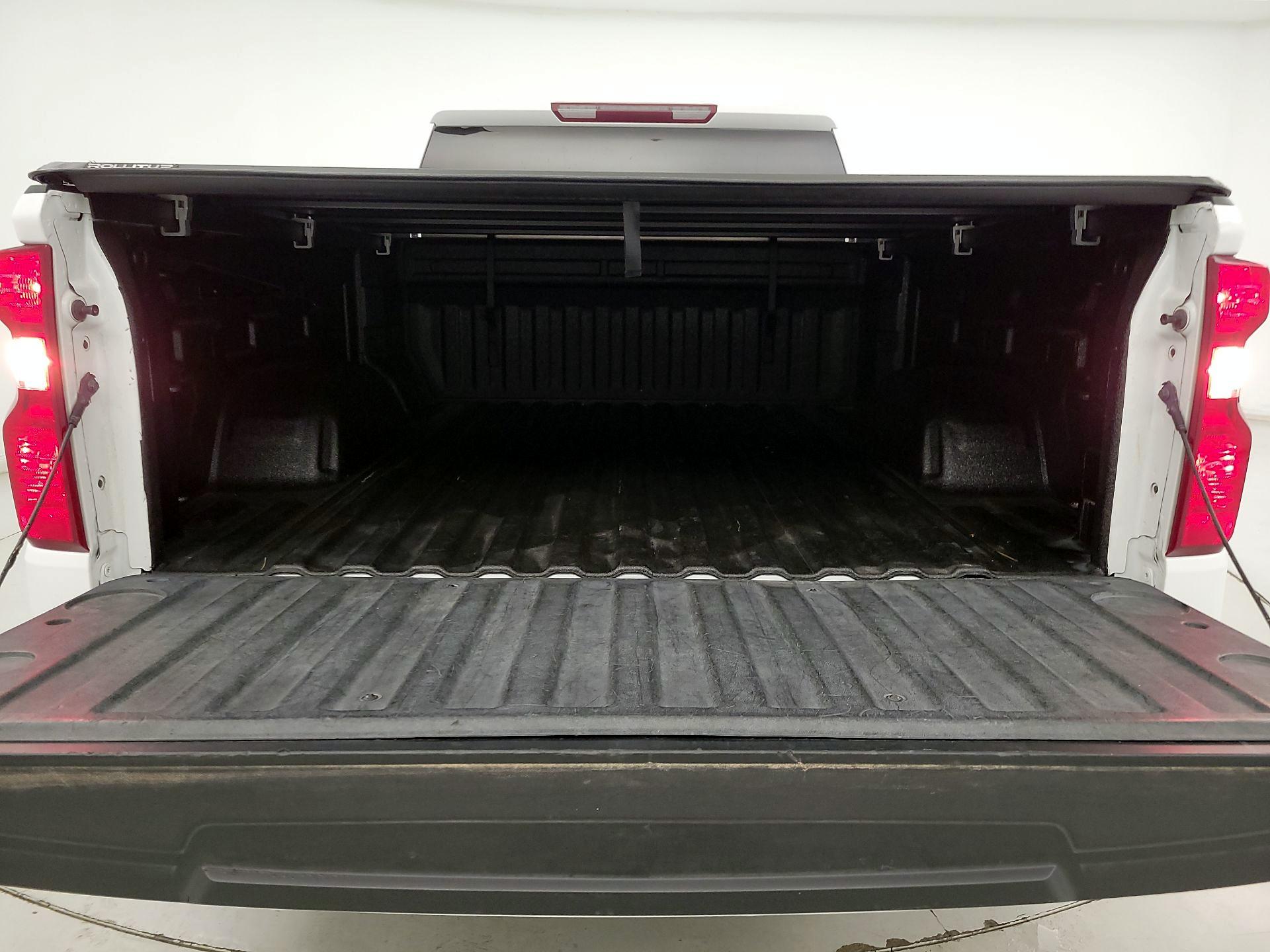 Thumbnail: 2020 Chevrolet Silverado 1500 - 20