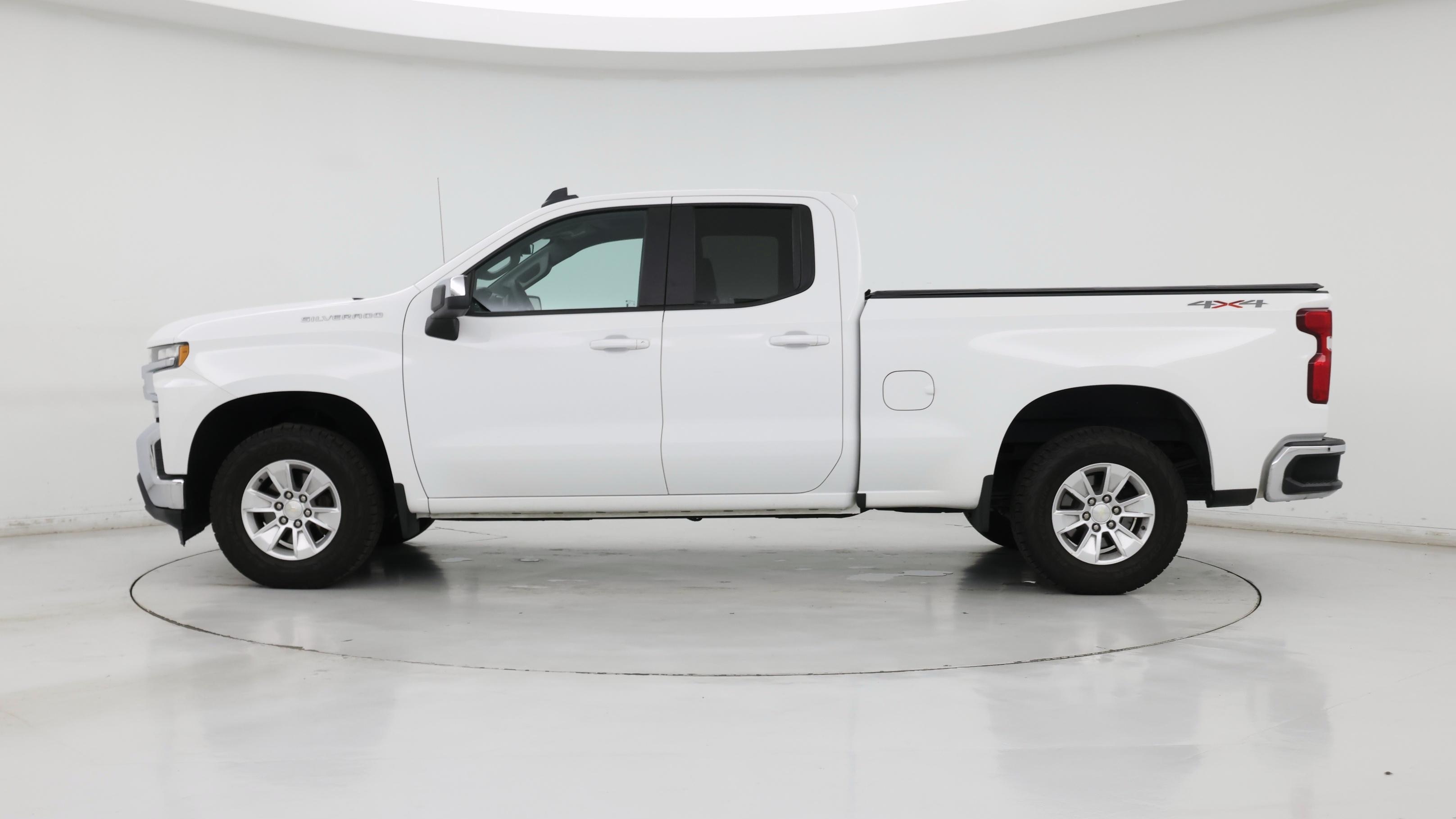 Thumbnail: 2020 Chevrolet Silverado 1500 - 3
