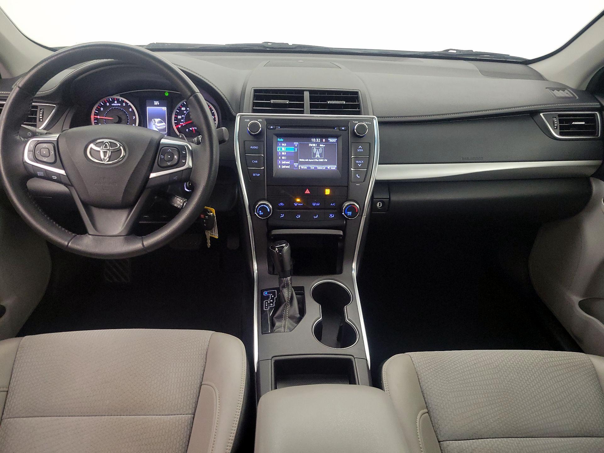 Thumbnail: 2017 Toyota Camry - 9