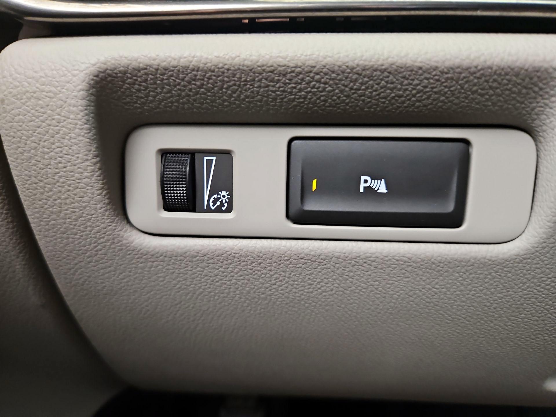 Thumbnail: 2014 Cadillac ATS - 13