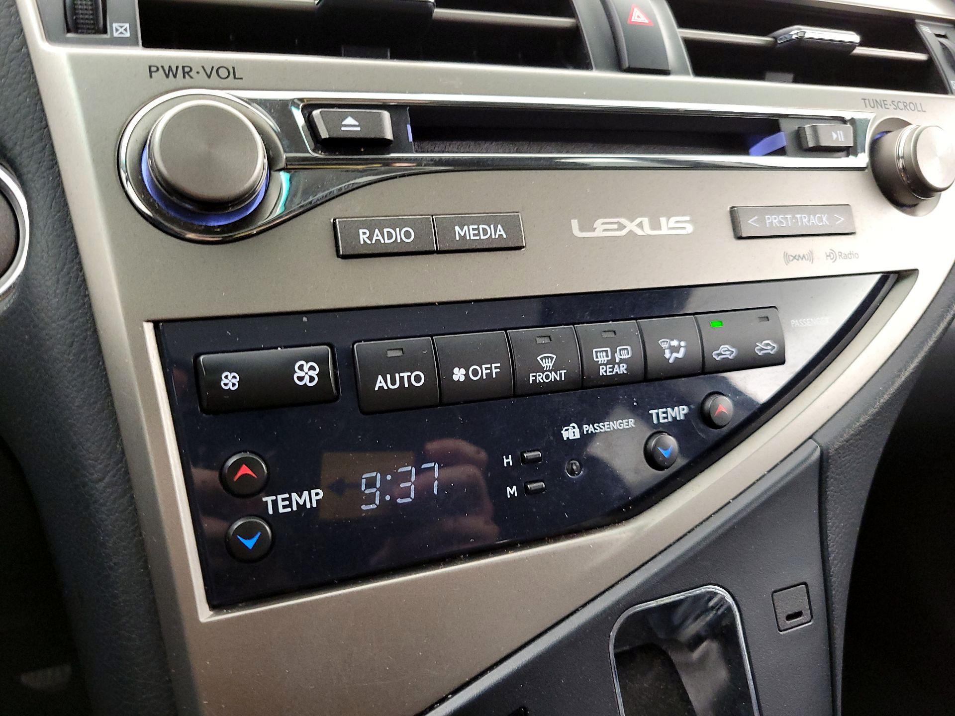 Thumbnail: 2015 Lexus RX - 16