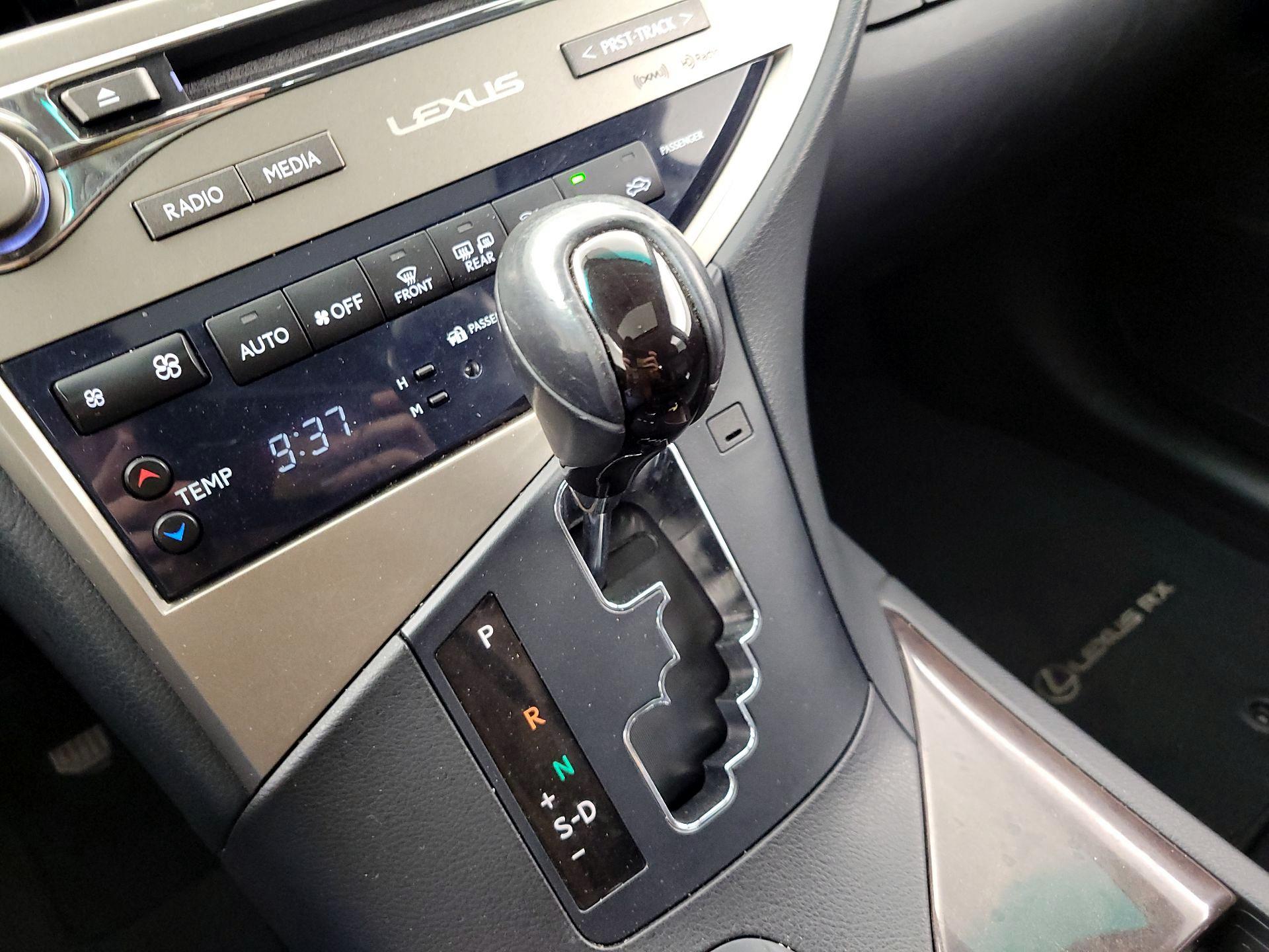 Thumbnail: 2015 Lexus RX - 17