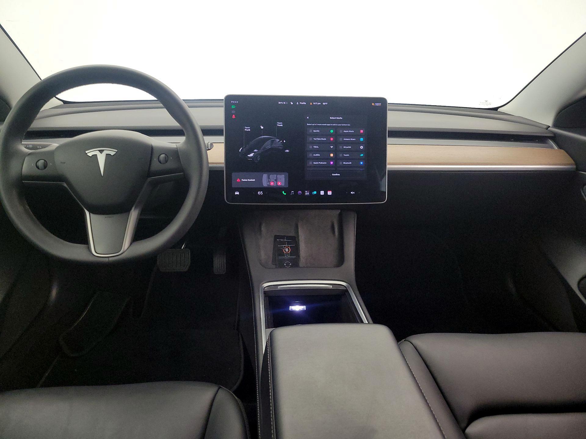 Thumbnail: 2021 Tesla Model 3 - 9