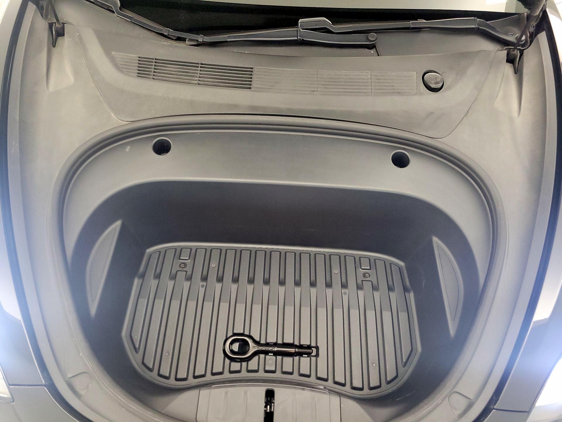 Thumbnail: 2021 Tesla Model 3 - 19