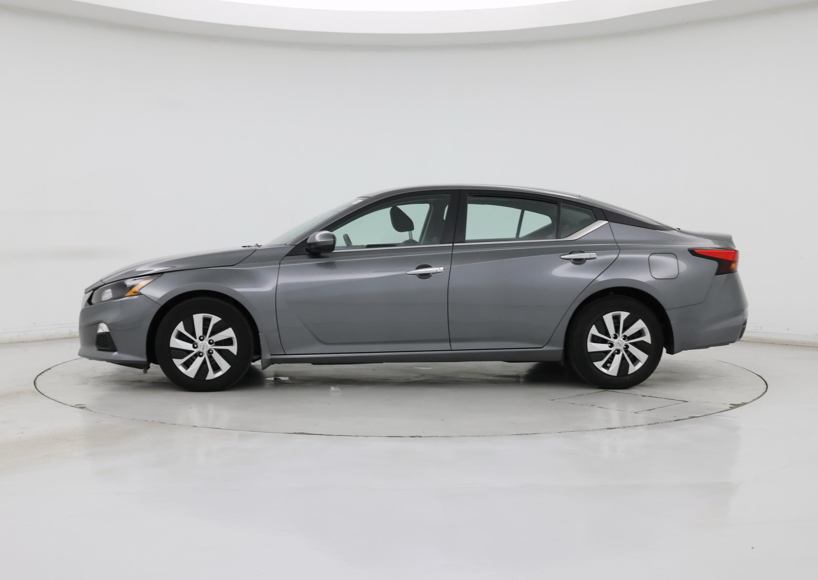 Thumbnail: 2022 Nissan Altima - 3