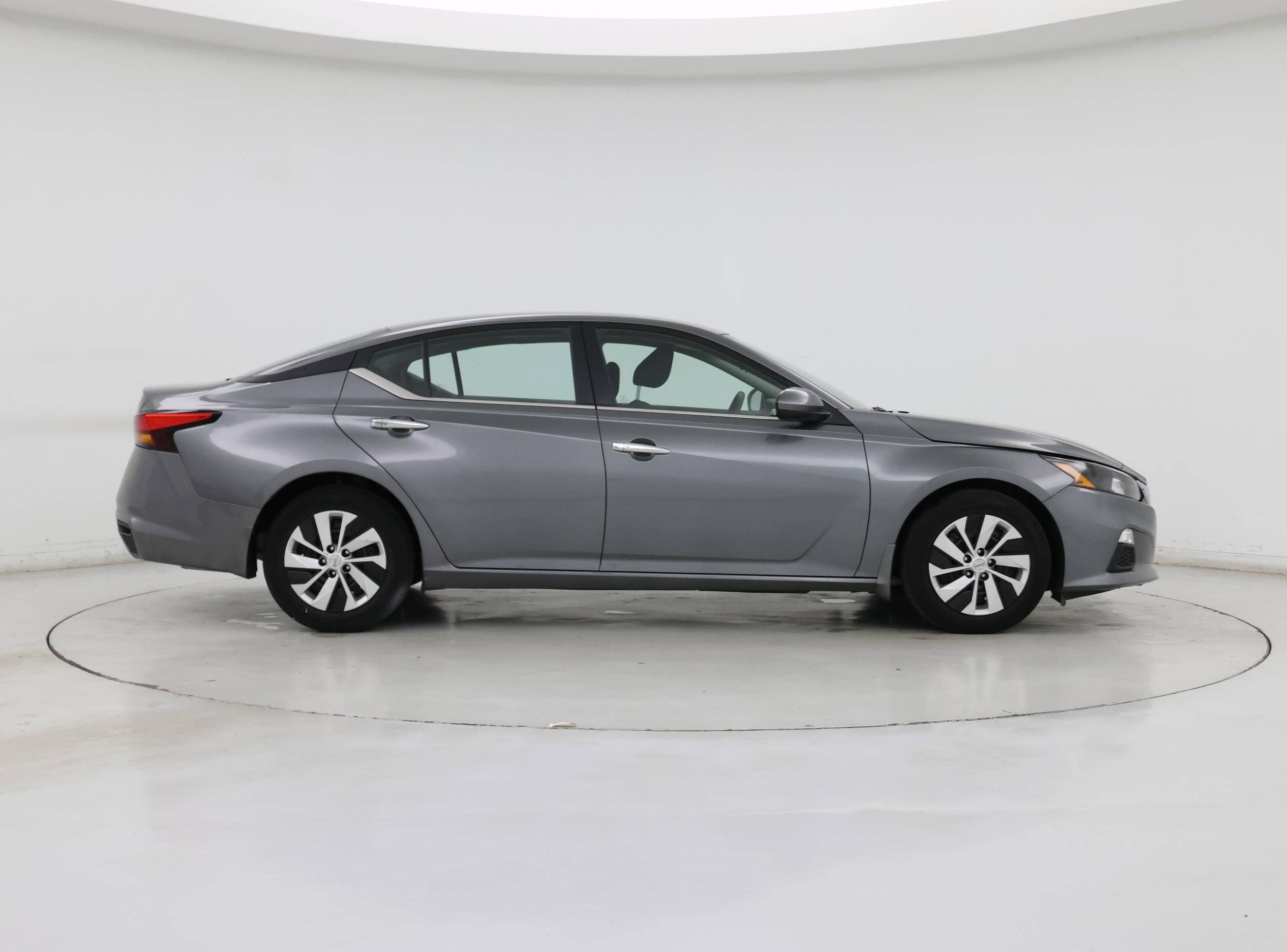 Thumbnail: 2022 Nissan Altima - 7