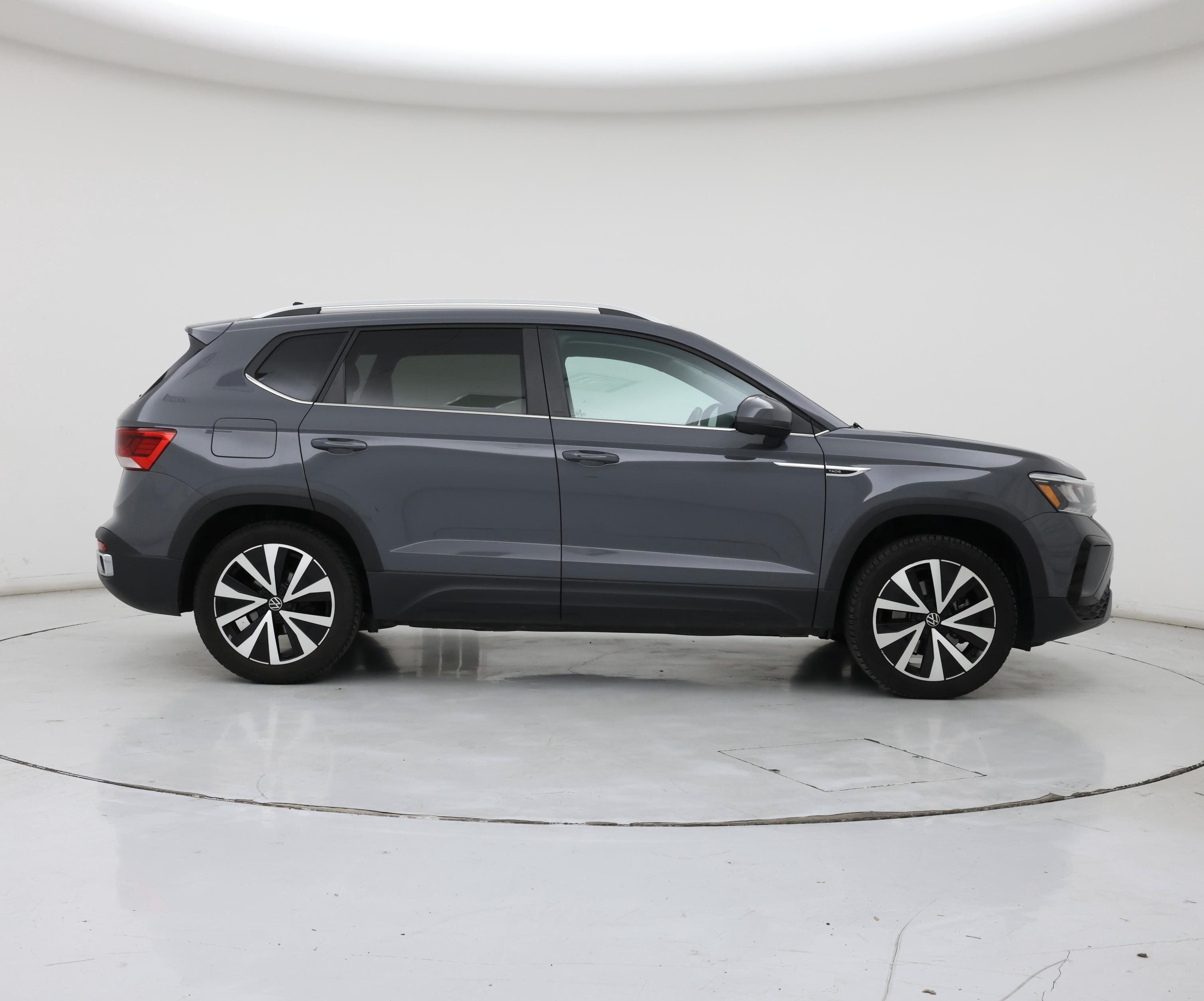 Thumbnail: 2023 Volkswagen Taos - 7
