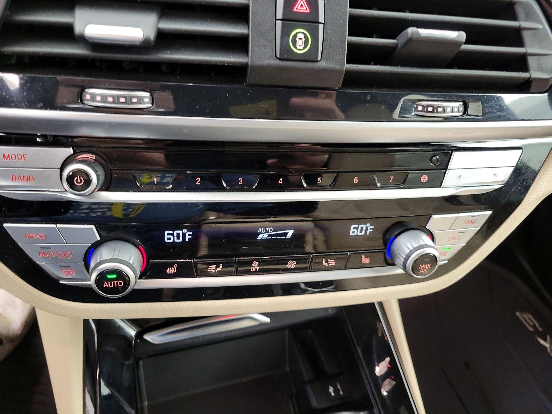 Thumbnail: 2021 BMW X3 - 16