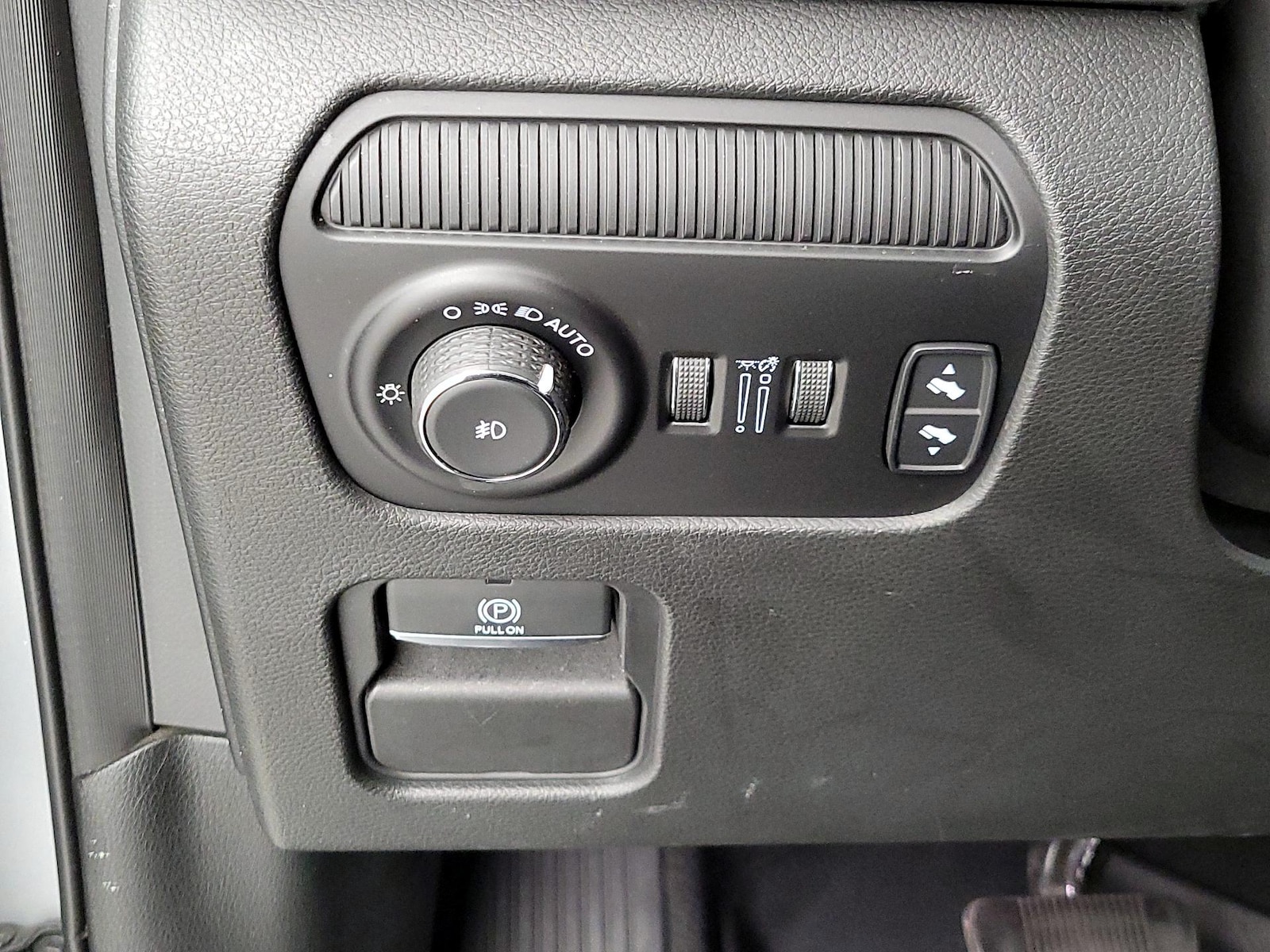 2022 Jeep Wagoneer Series III - Photo 14