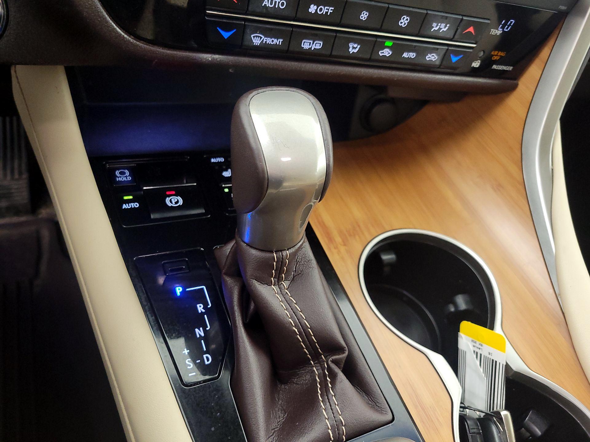Thumbnail: 2016 Lexus RX - 18