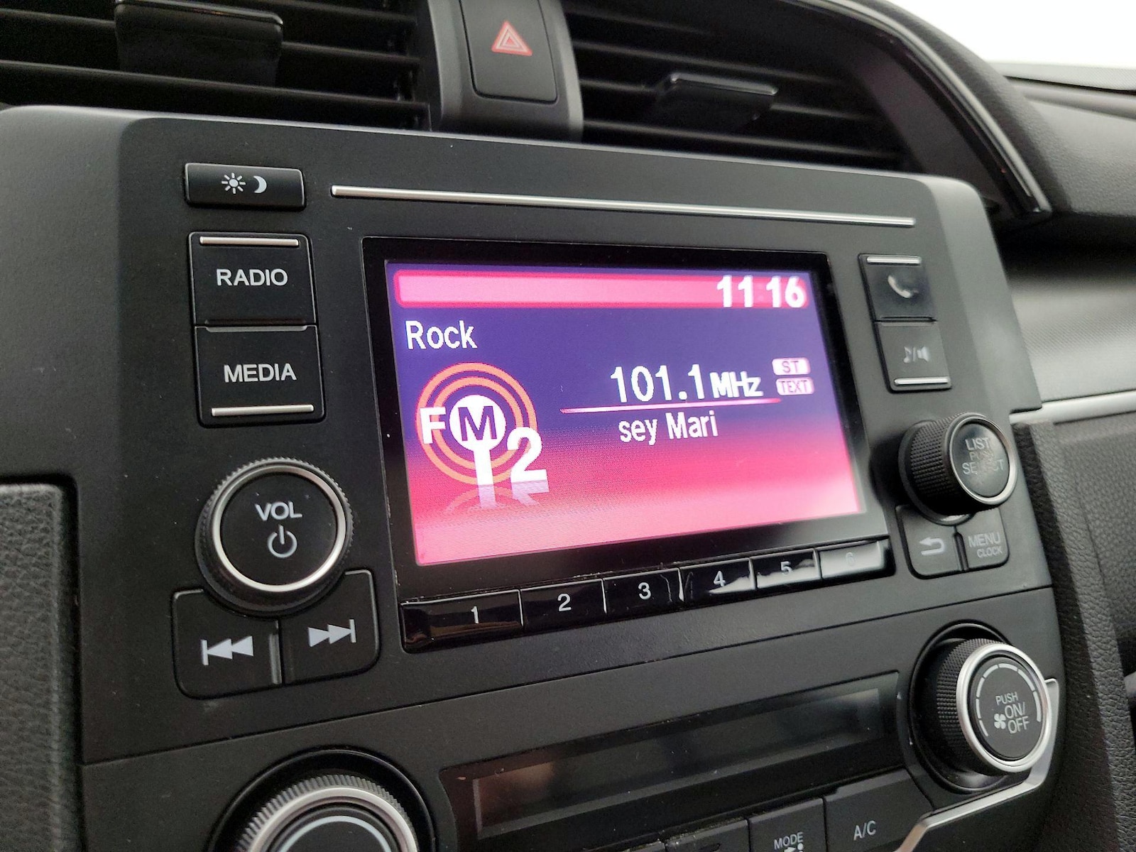 2018 Honda Civic LX-P - Photo 16