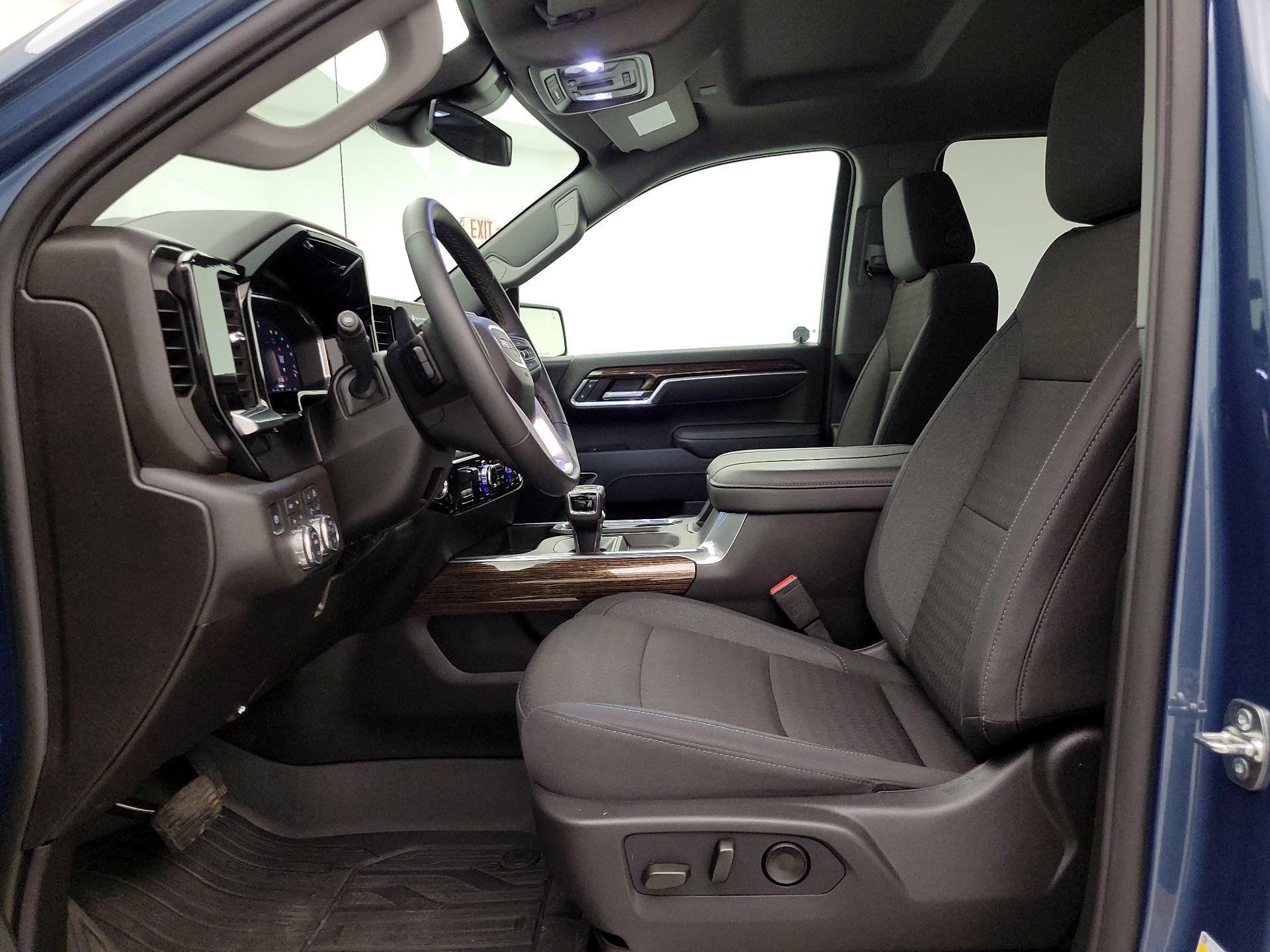 Thumbnail: 2026 GMC Sierra 1500 - 11