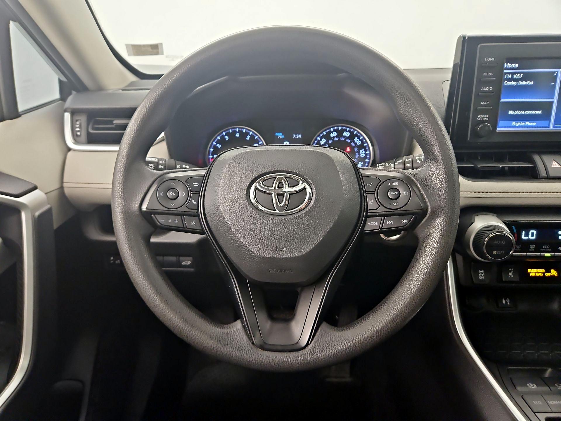 Thumbnail: 2019 Toyota RAV4 - 10