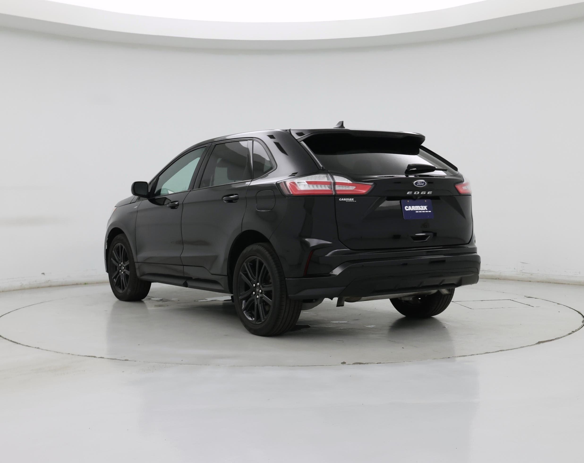 Thumbnail: 2023 Ford Edge - 2