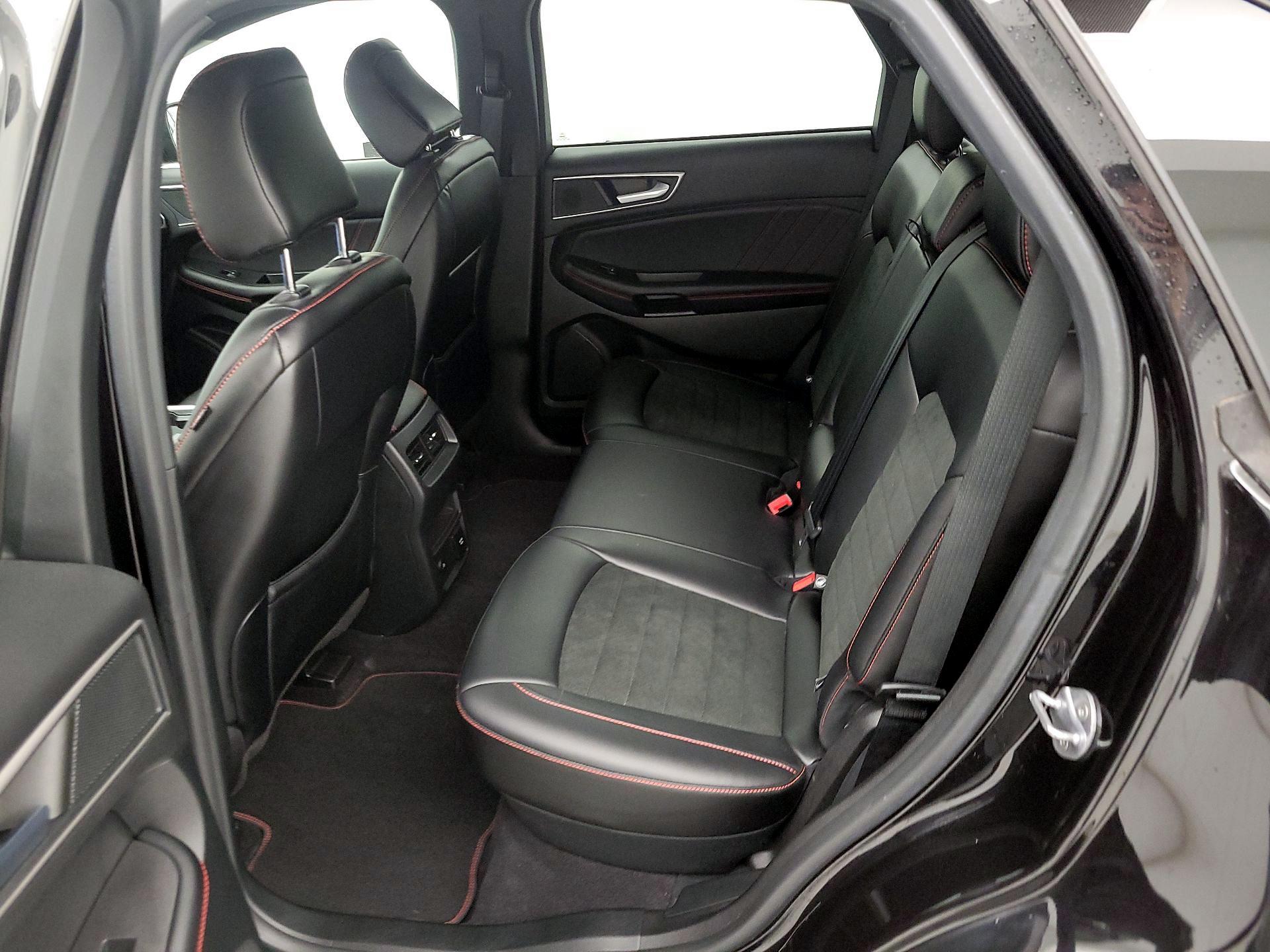 Thumbnail: 2023 Ford Edge - 20