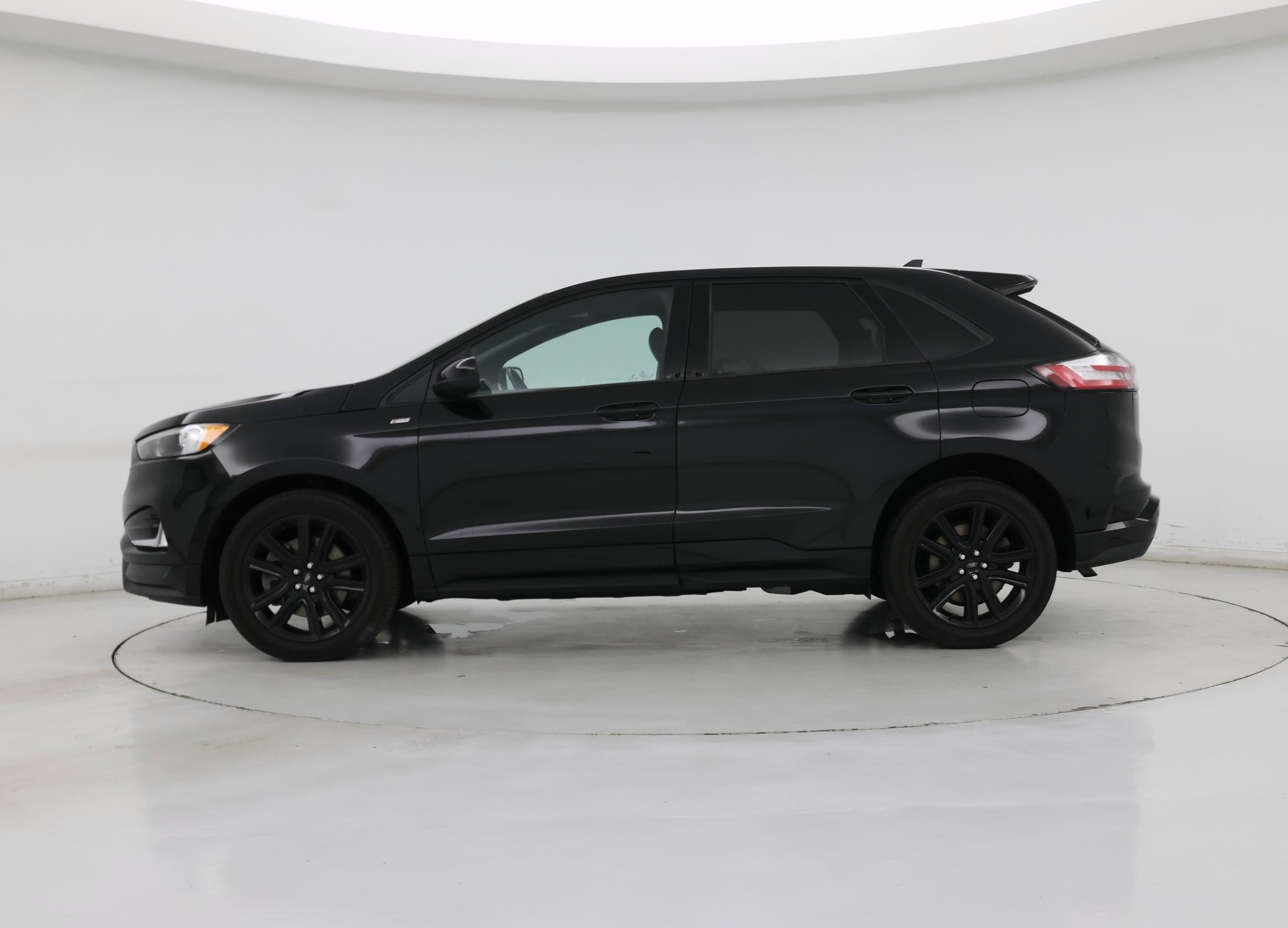 Thumbnail: 2023 Ford Edge - 3