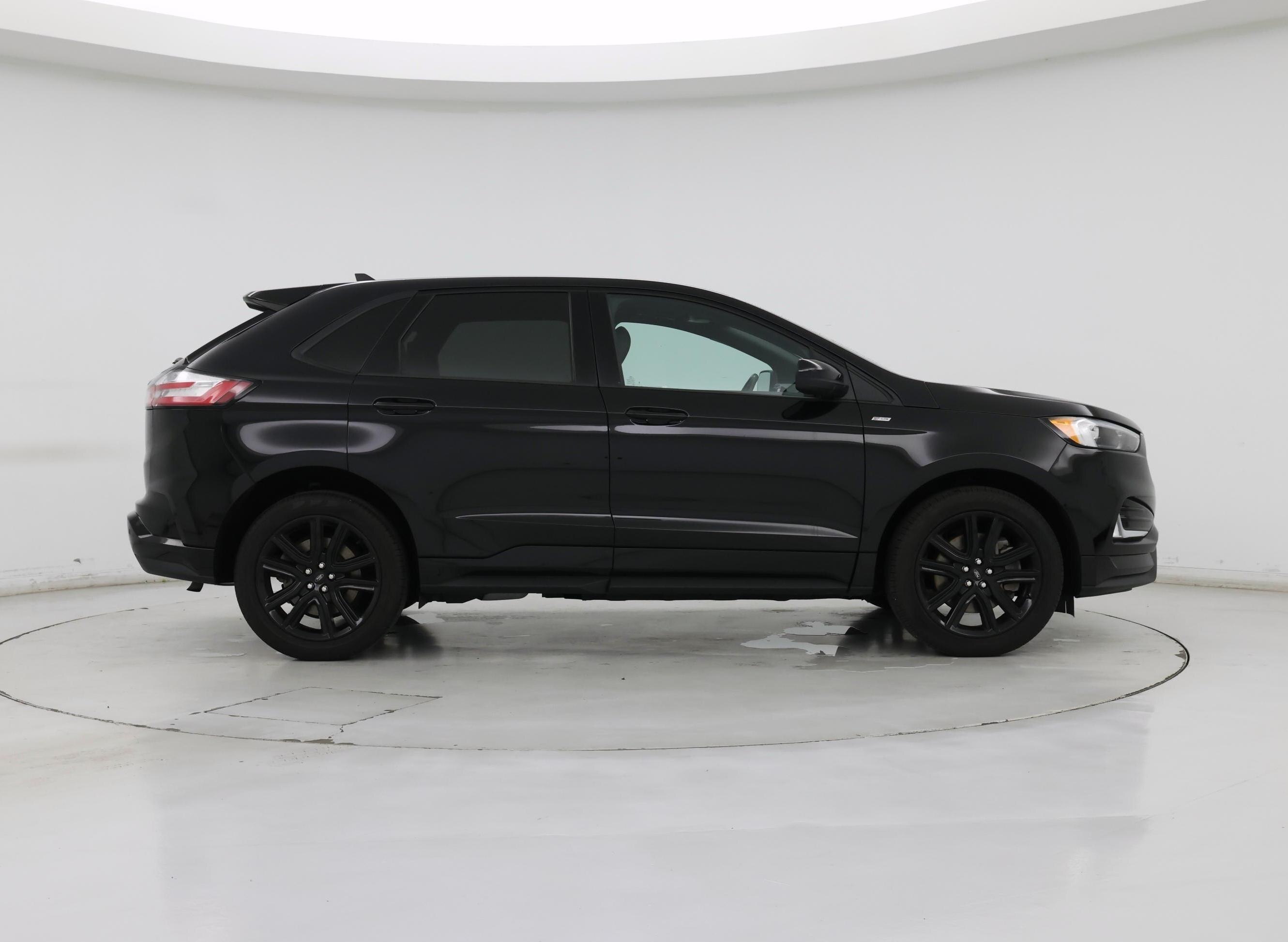 Thumbnail: 2023 Ford Edge - 7