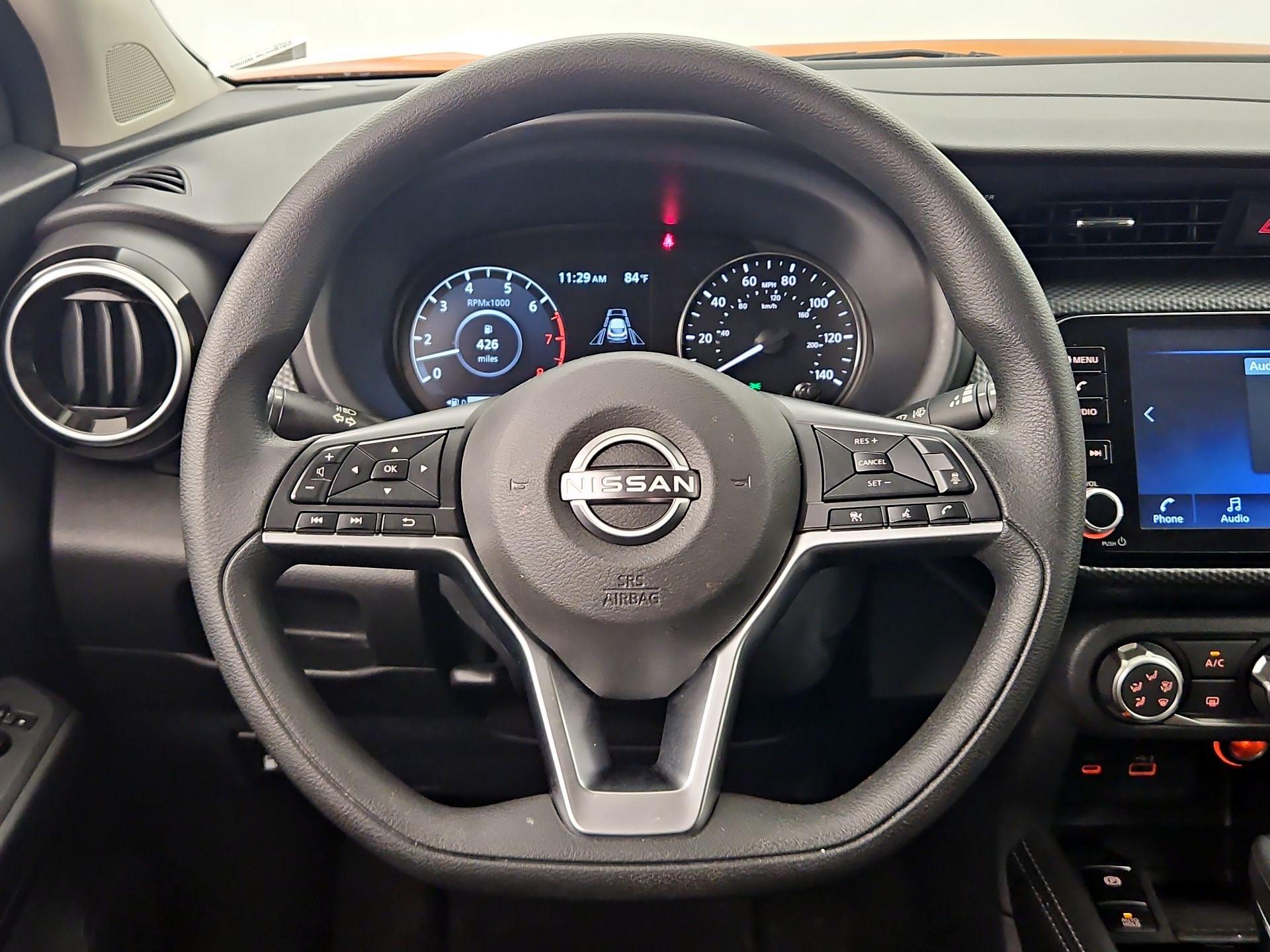 Thumbnail: 2023 Nissan Kicks - 10