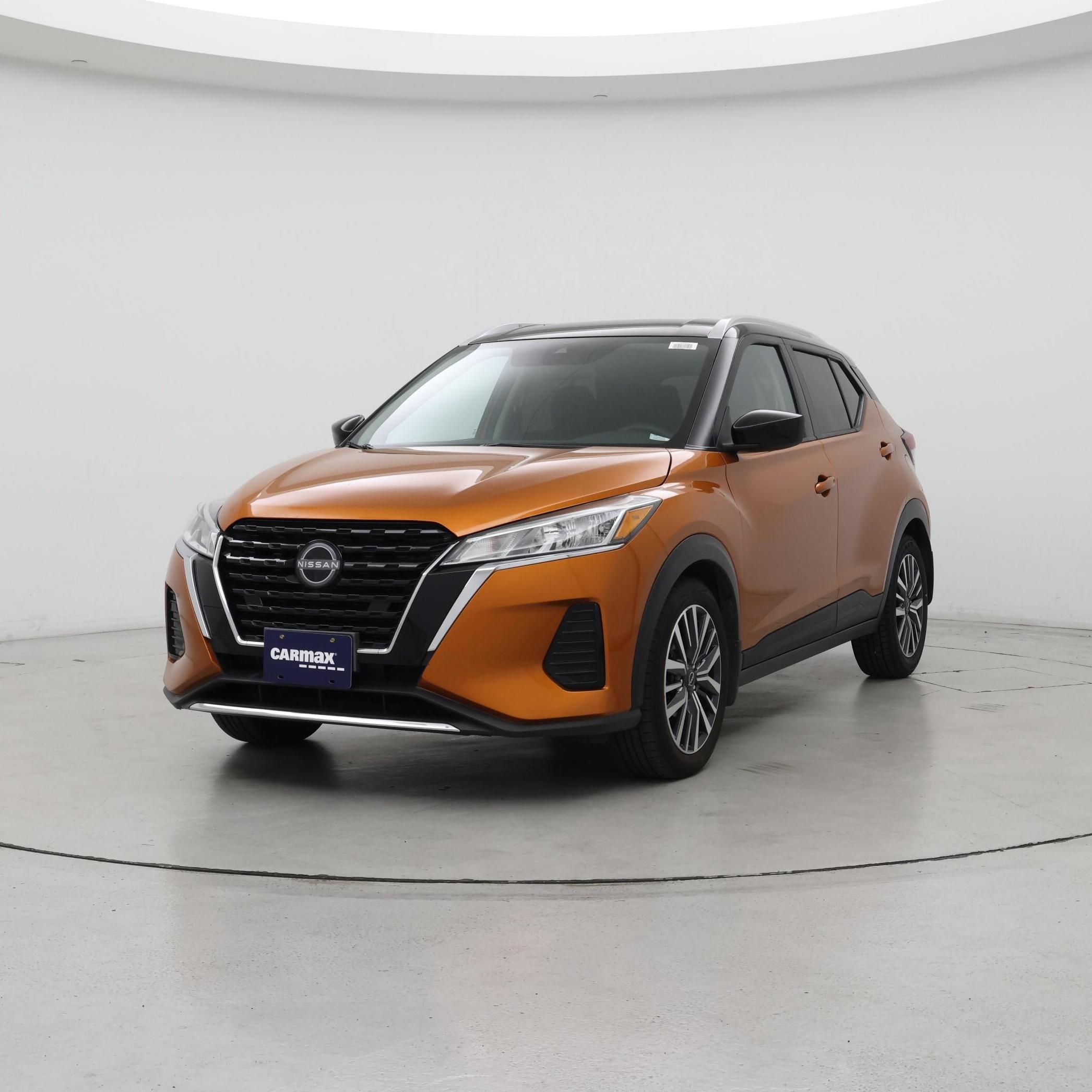 Thumbnail: 2023 Nissan Kicks - 4