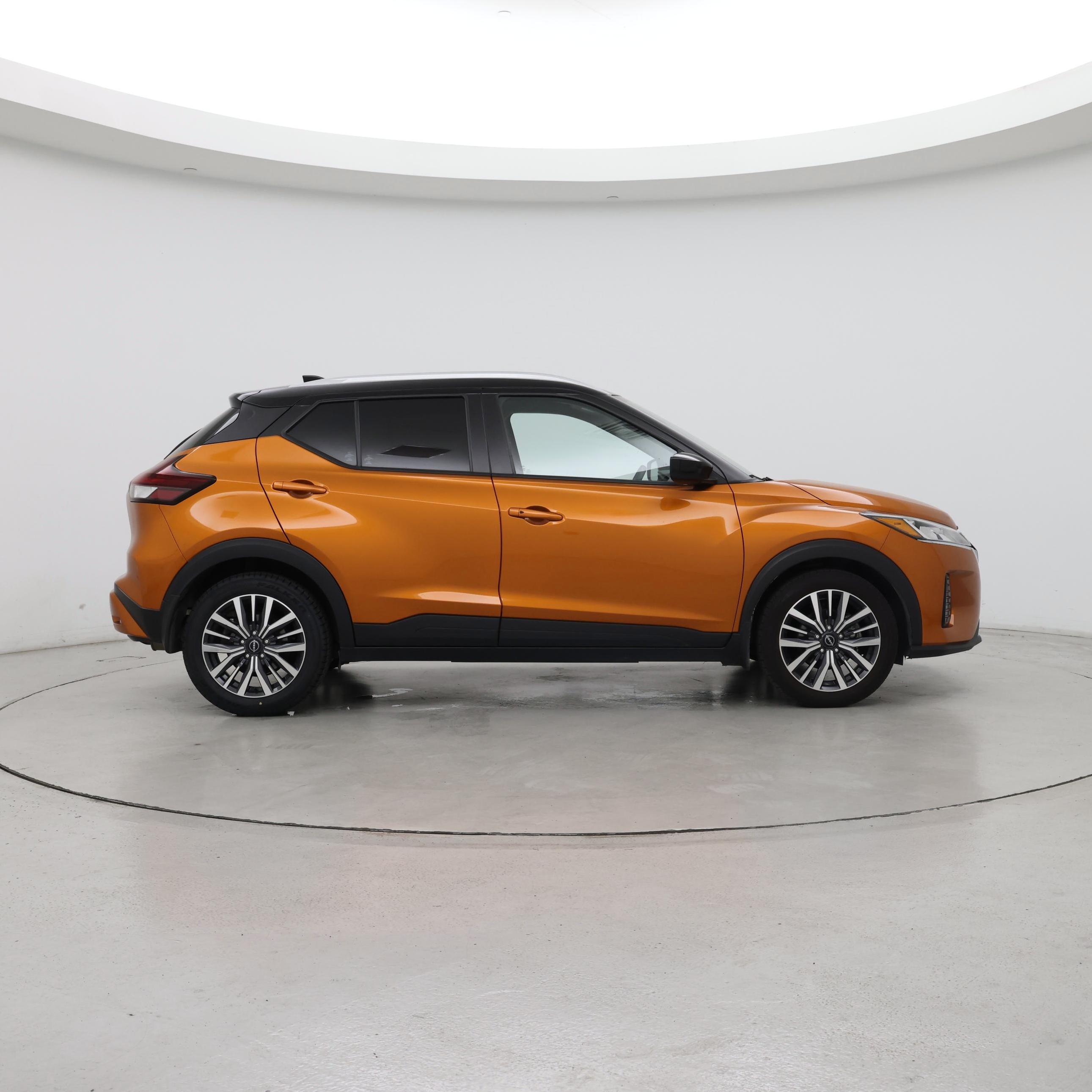 Thumbnail: 2023 Nissan Kicks - 7