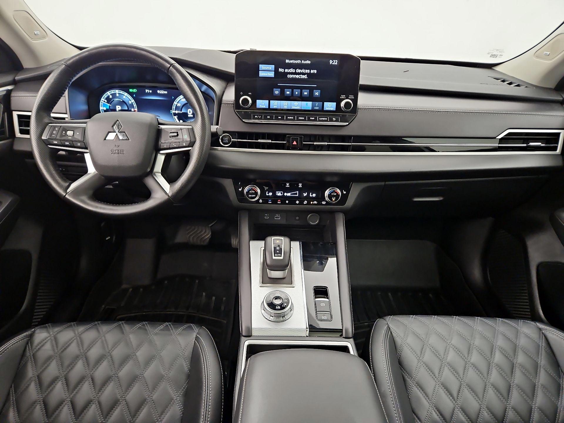 Thumbnail: 2024 Mitsubishi Outlander - 9