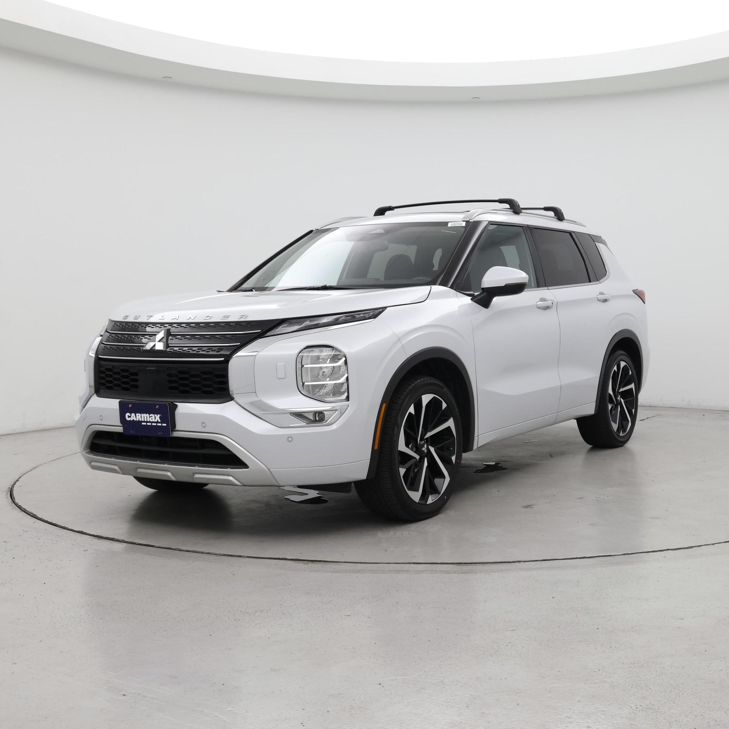 Thumbnail: 2024 Mitsubishi Outlander - 4