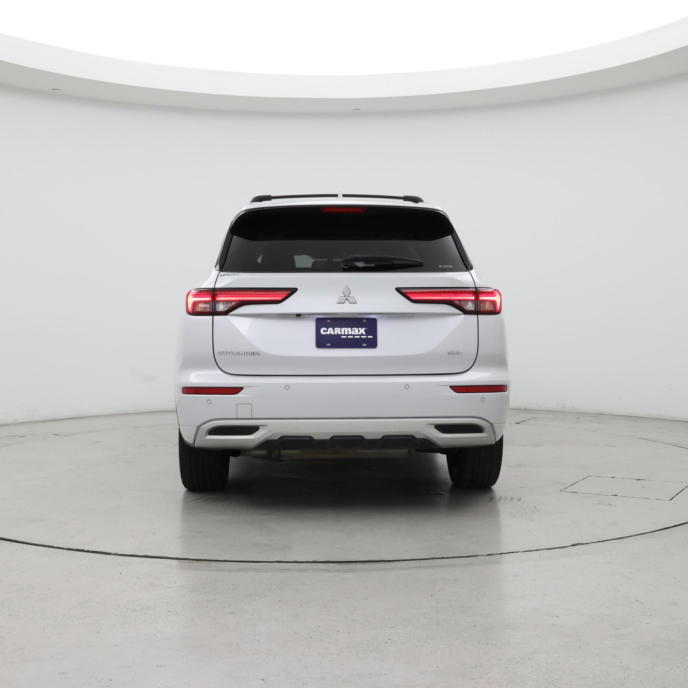 Thumbnail: 2024 Mitsubishi Outlander - 6