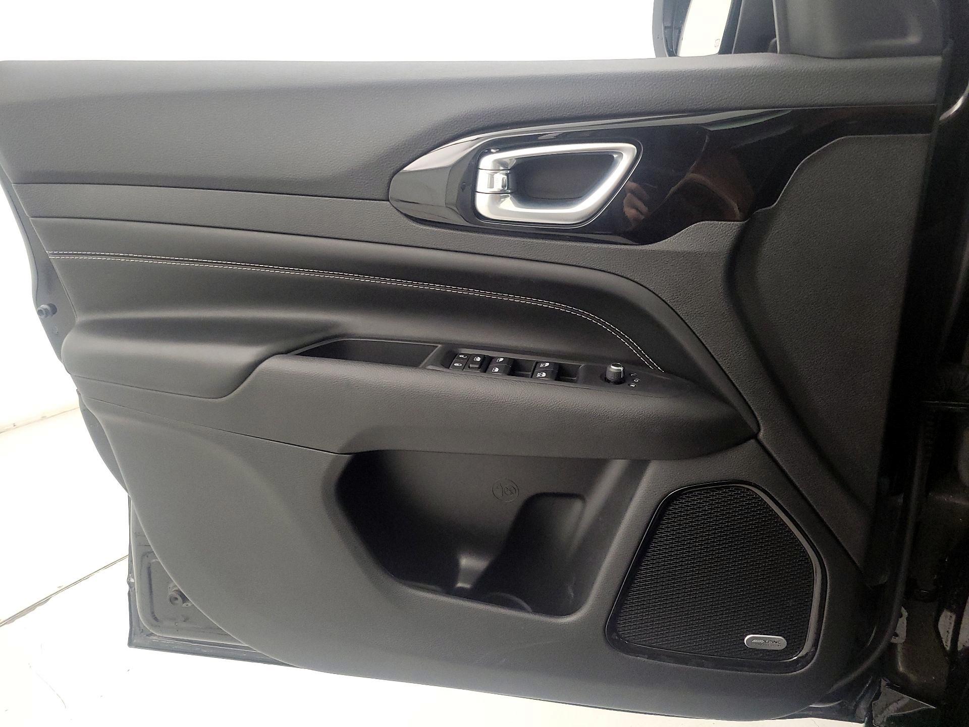 Thumbnail: 2022 Jeep Compass - 12