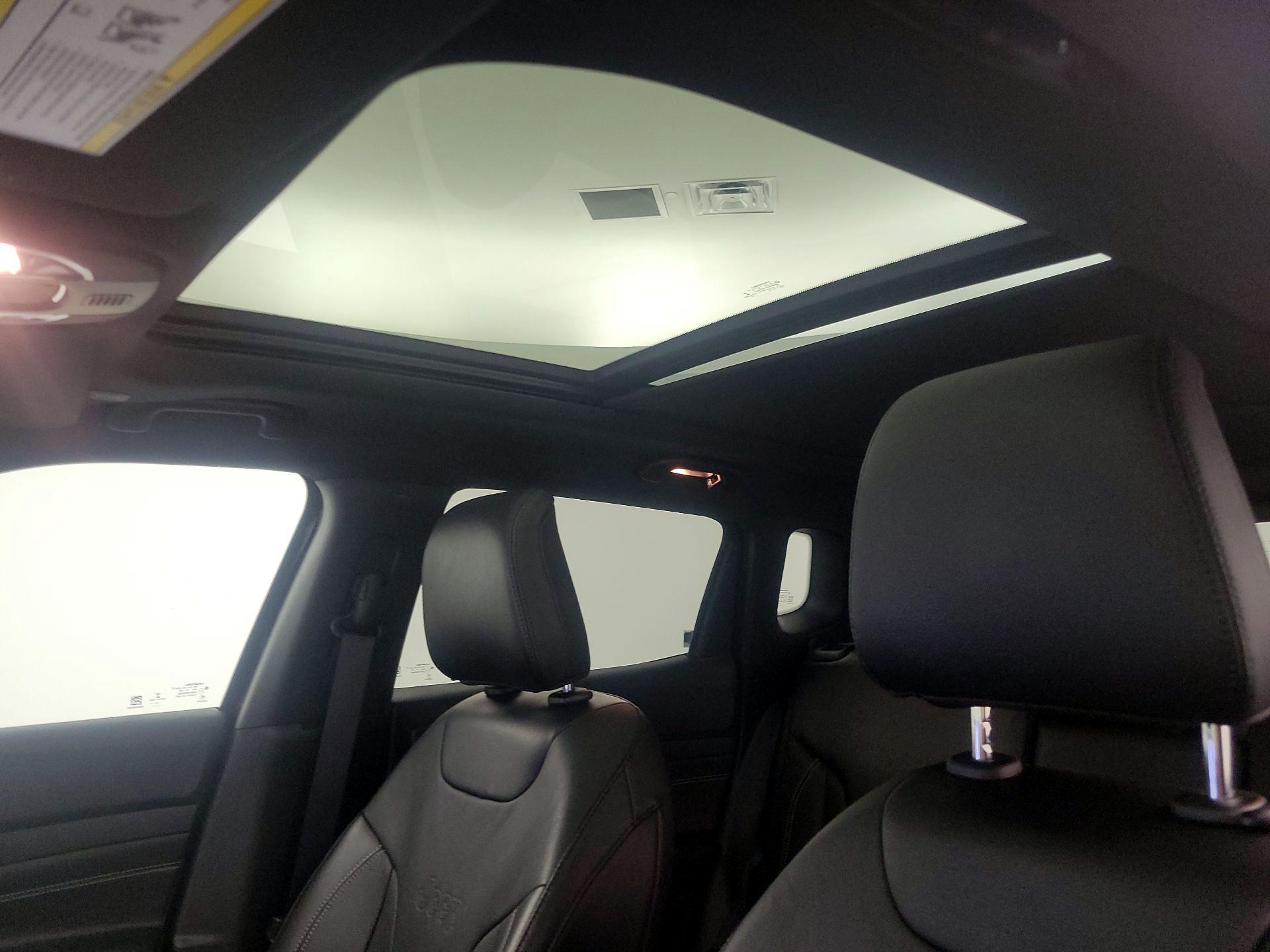 Thumbnail: 2022 Jeep Compass - 20