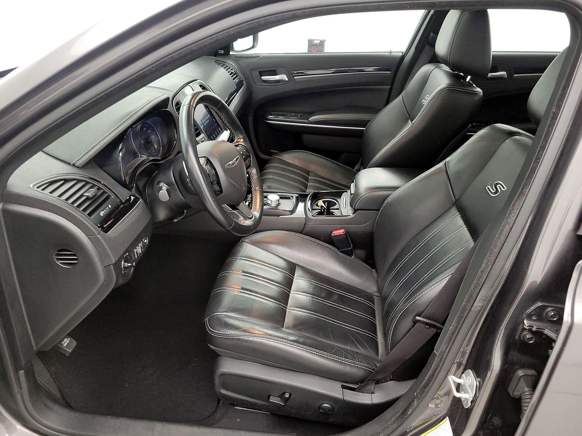 Thumbnail: 2022 Chrysler 300 - 11