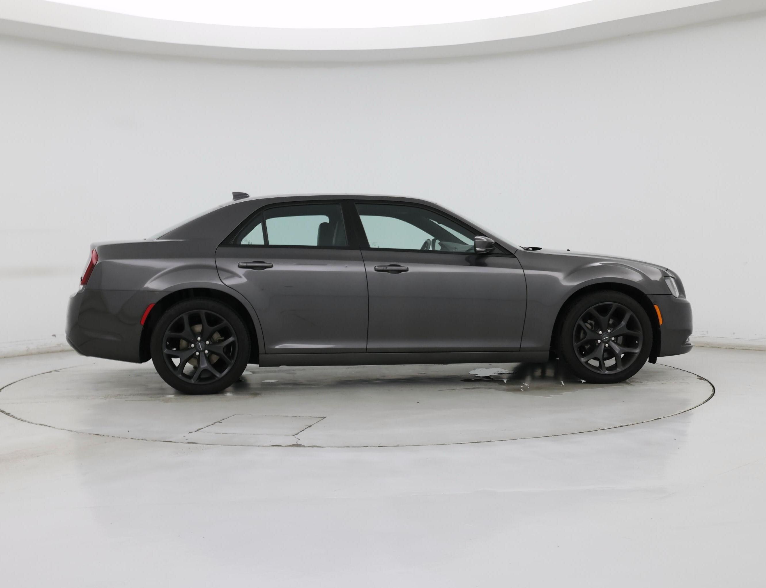 Thumbnail: 2022 Chrysler 300 - 7