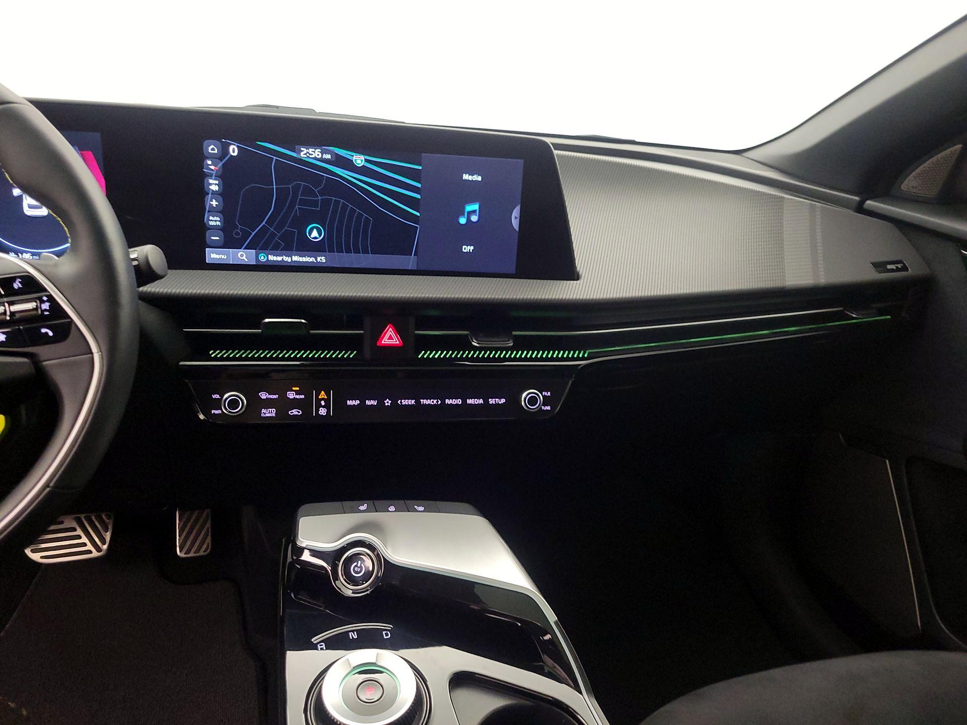 Thumbnail: 2023 Kia EV6 - 9