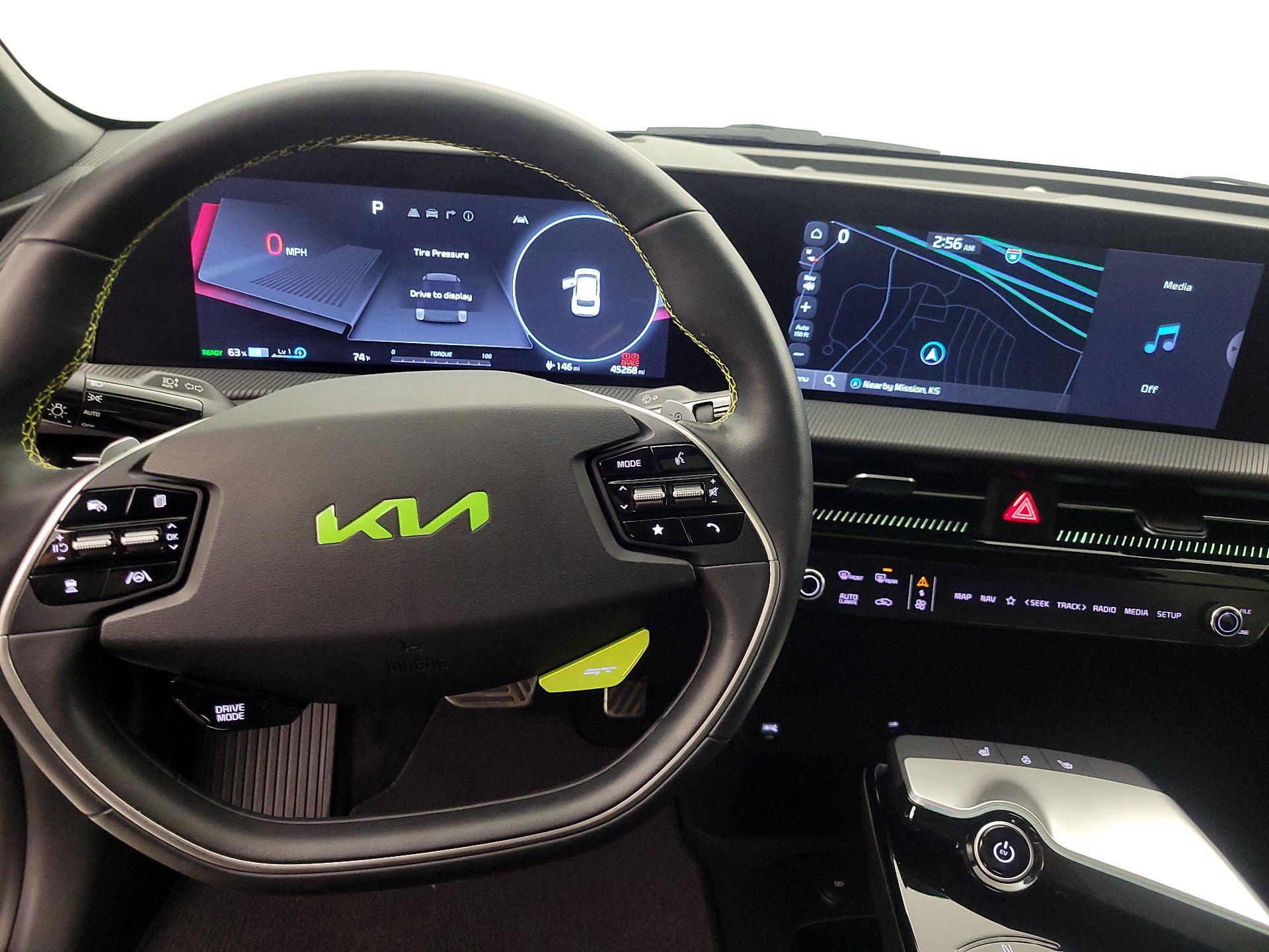 Thumbnail: 2023 Kia EV6 - 10
