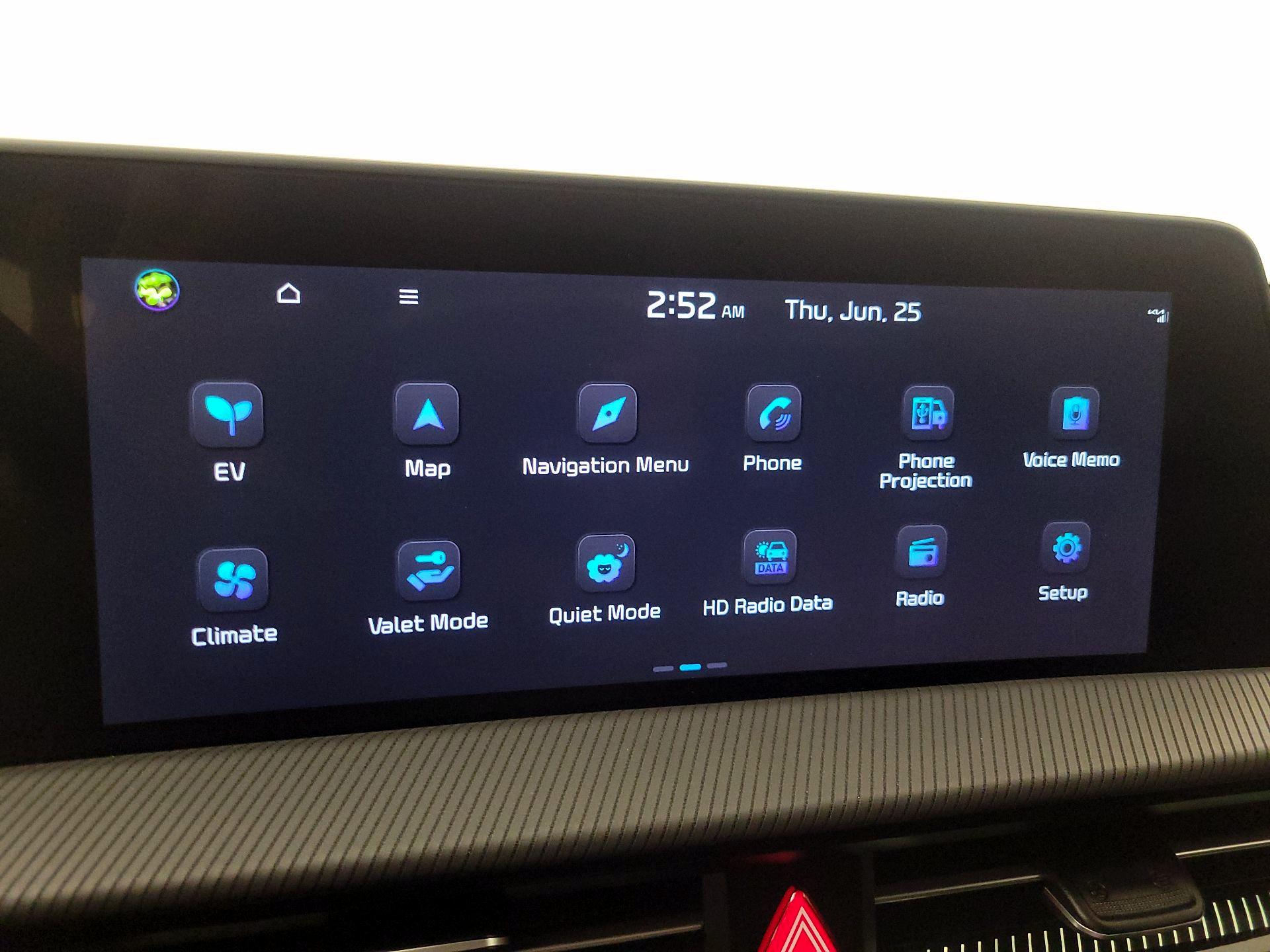 Thumbnail: 2023 Kia EV6 - 16