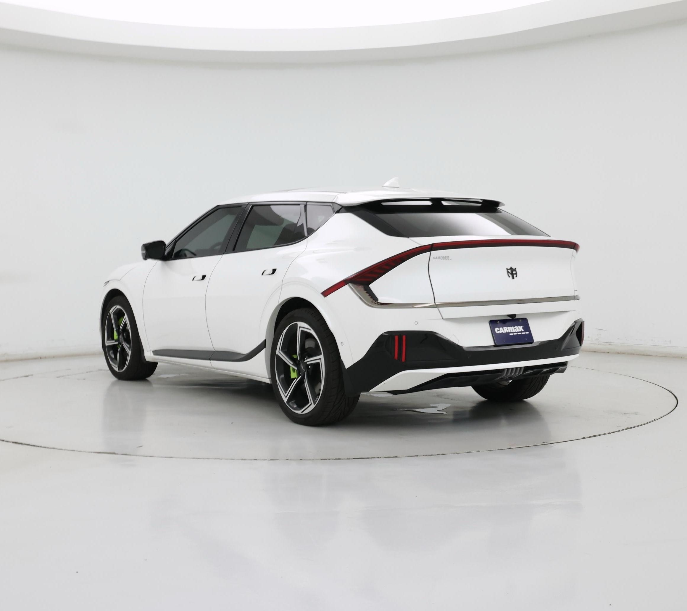 Thumbnail: 2023 Kia EV6 - 2