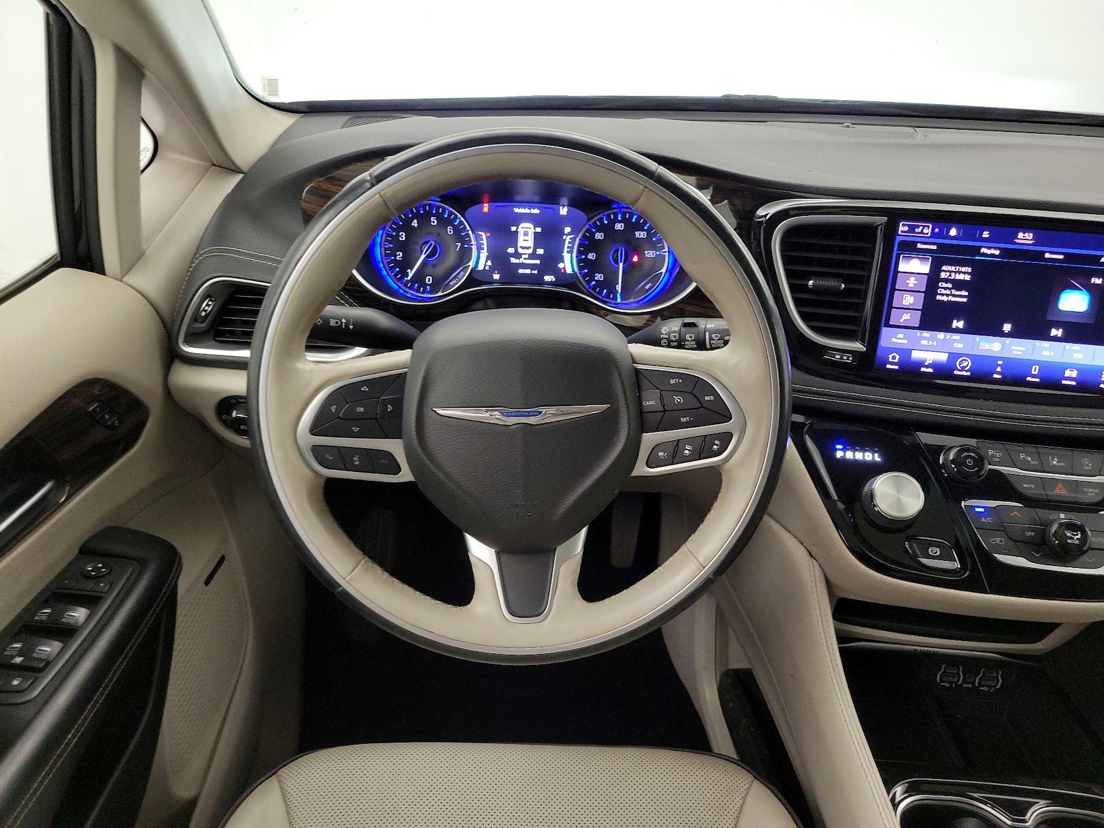 2021 Chrysler Pacifica Limited - Photo 11