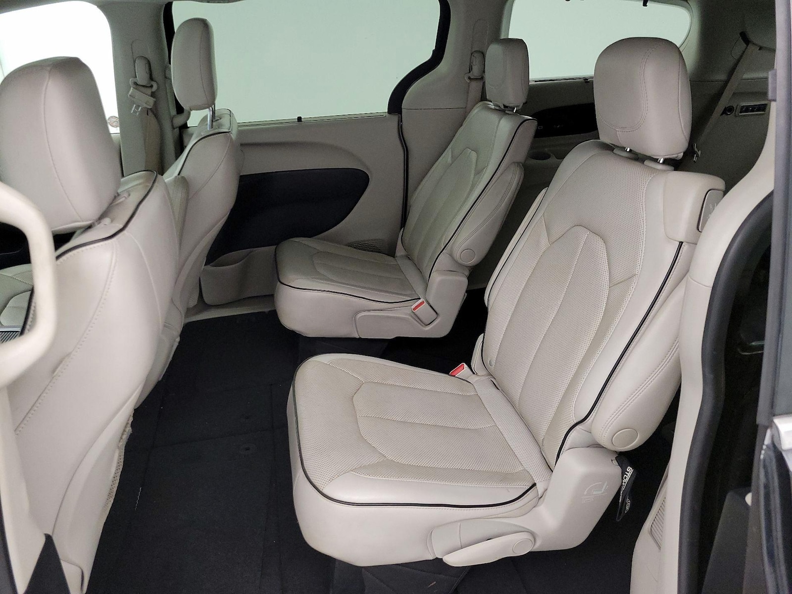 2021 Chrysler Pacifica Limited - Photo 21