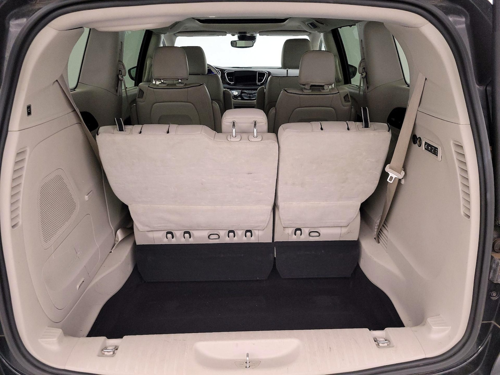 2021 Chrysler Pacifica Limited - Photo 23