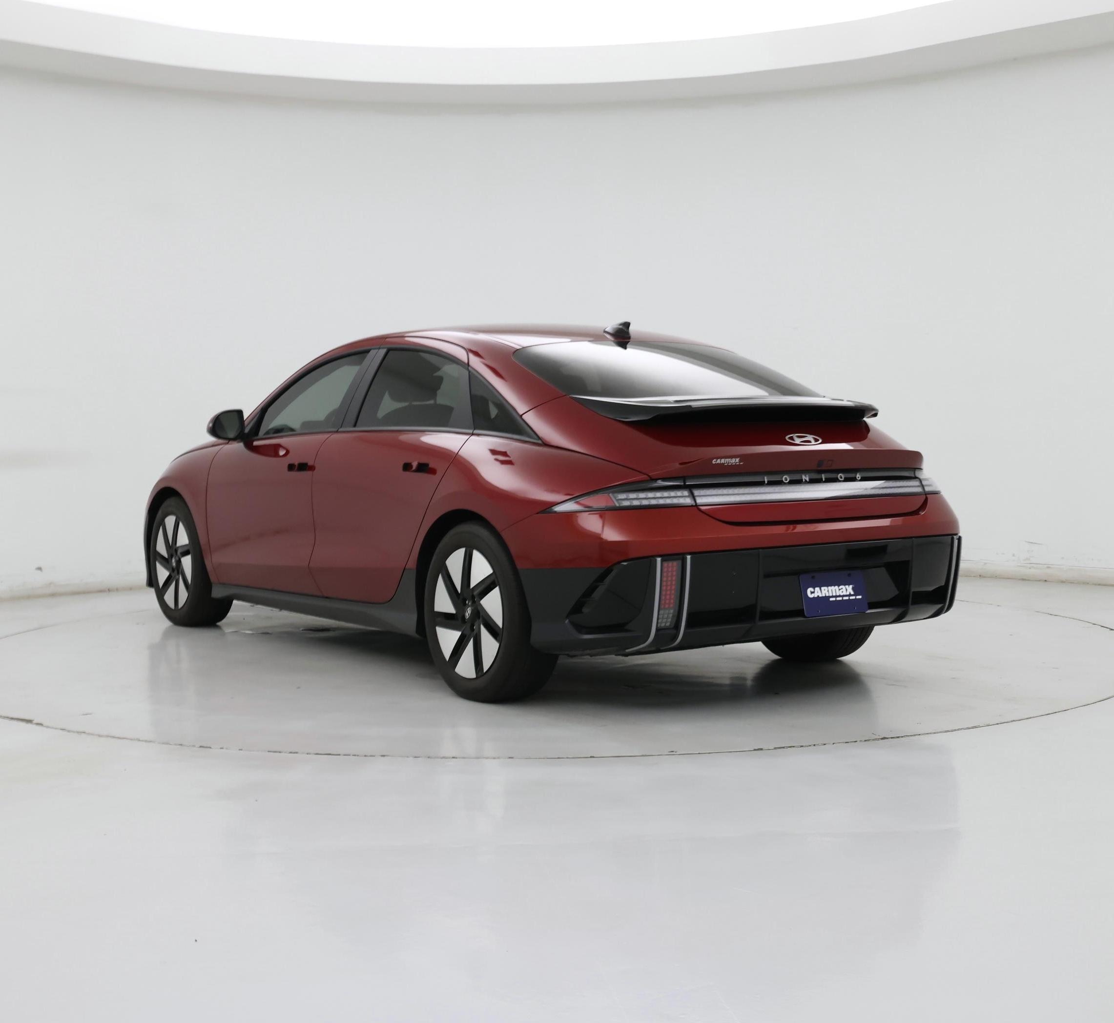 Thumbnail: 2023 Hyundai Ioniq 6 - 2