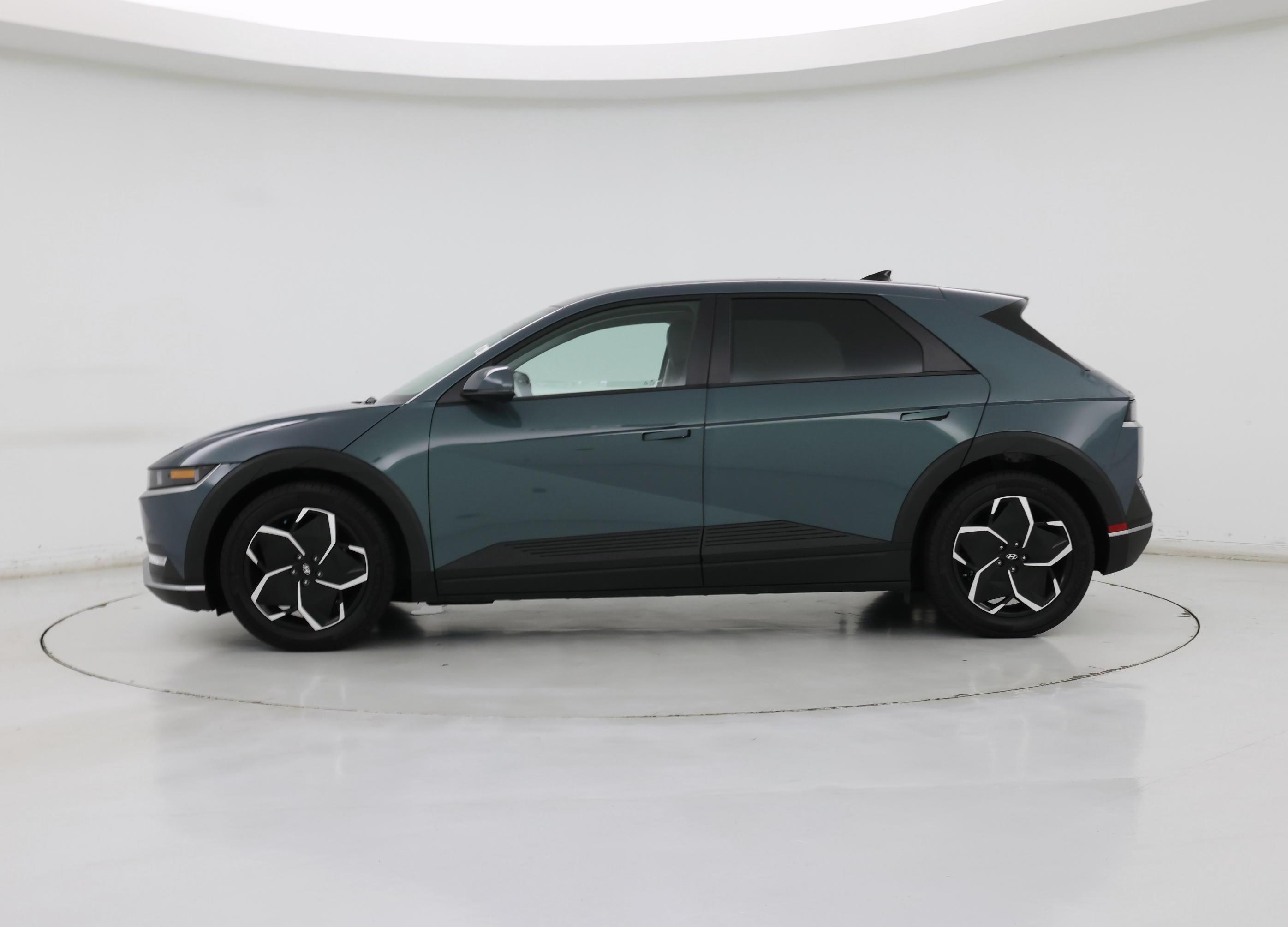 Thumbnail: 2024 Hyundai Ioniq 5 - 3