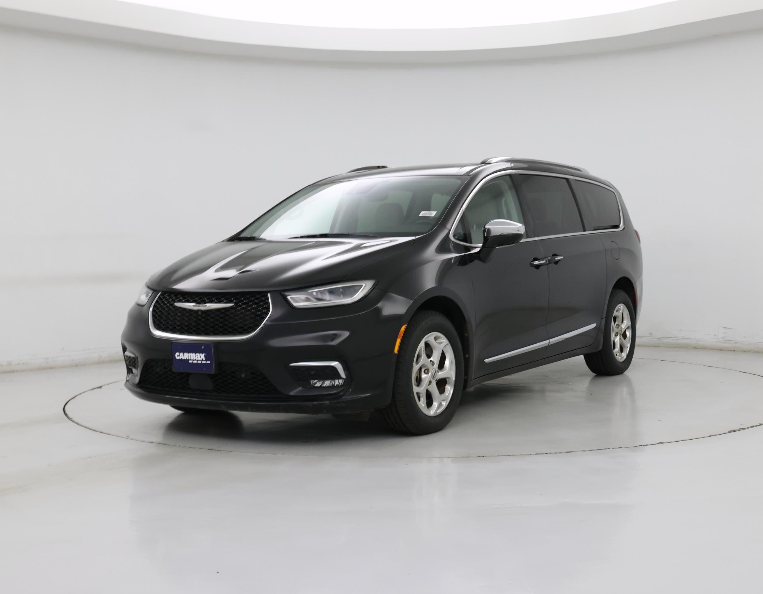 Thumbnail: 2021 Chrysler Pacifica - 4
