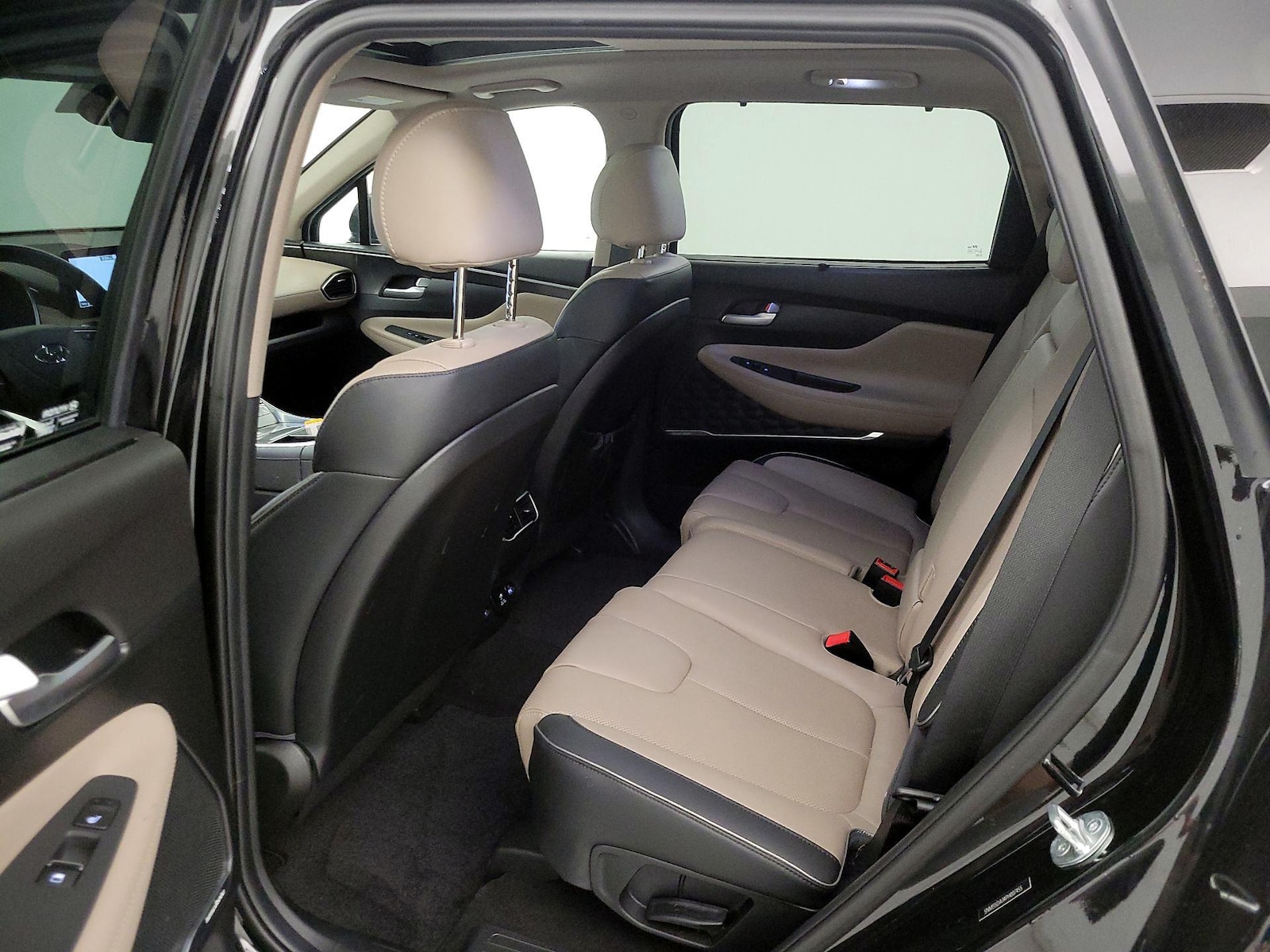 2023 Hyundai Santa Fe Limited HEV - Photo 22