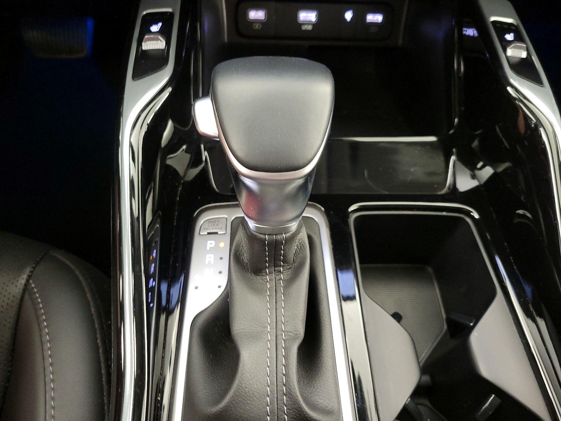 Thumbnail: 2023 Kia Sorento - 18