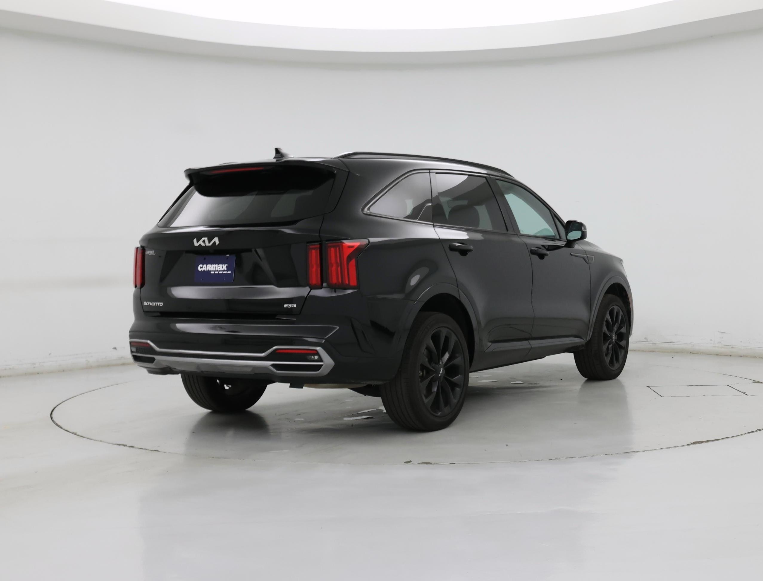Thumbnail: 2023 Kia Sorento - 8