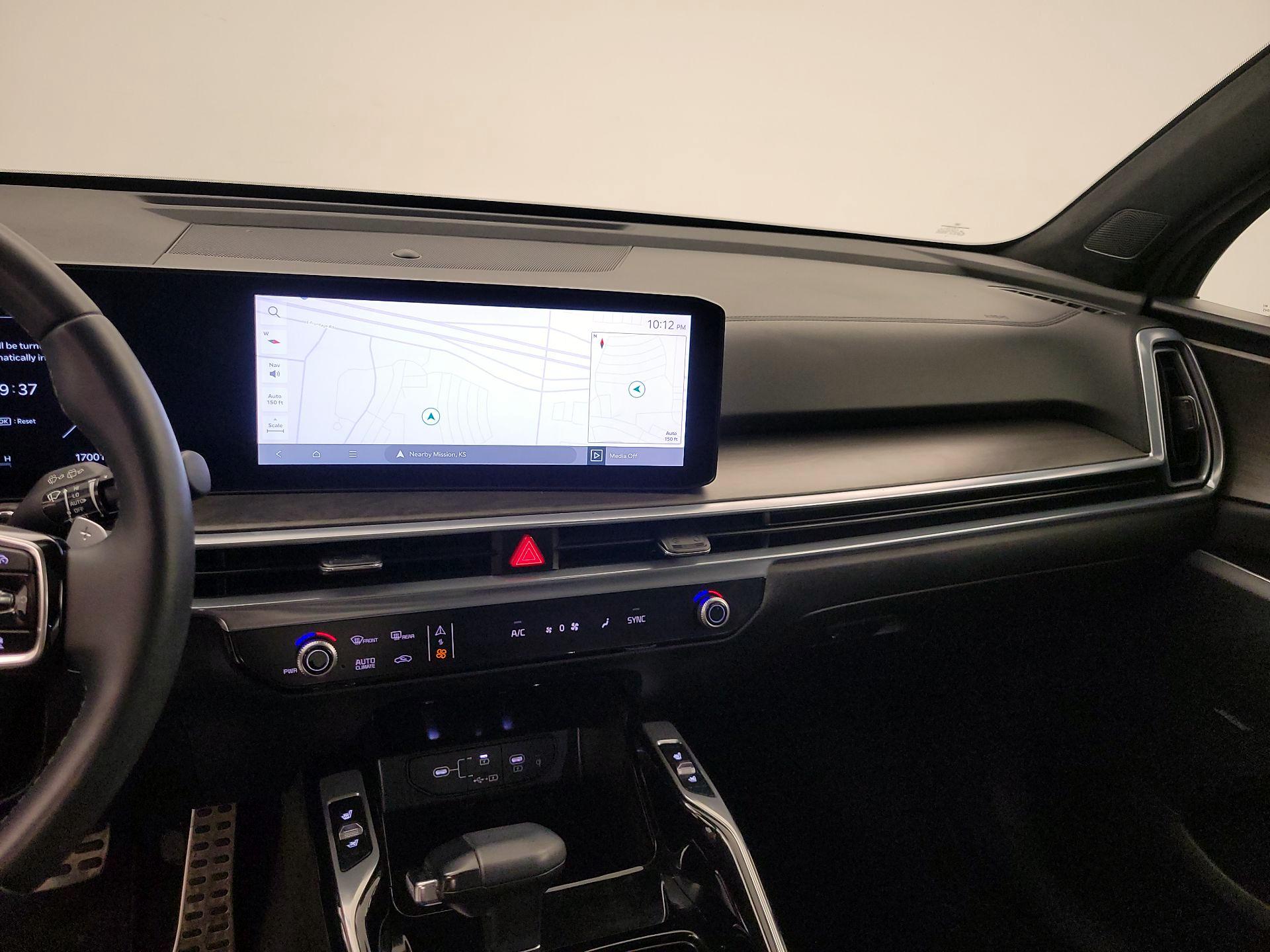 Thumbnail: 2024 Kia Sorento - 9