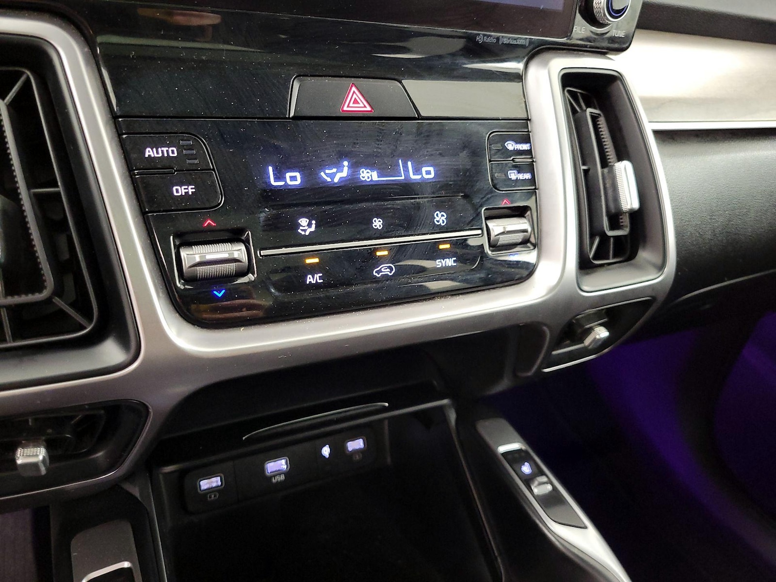 2023 Kia Sorento X-Line EX - Photo 18