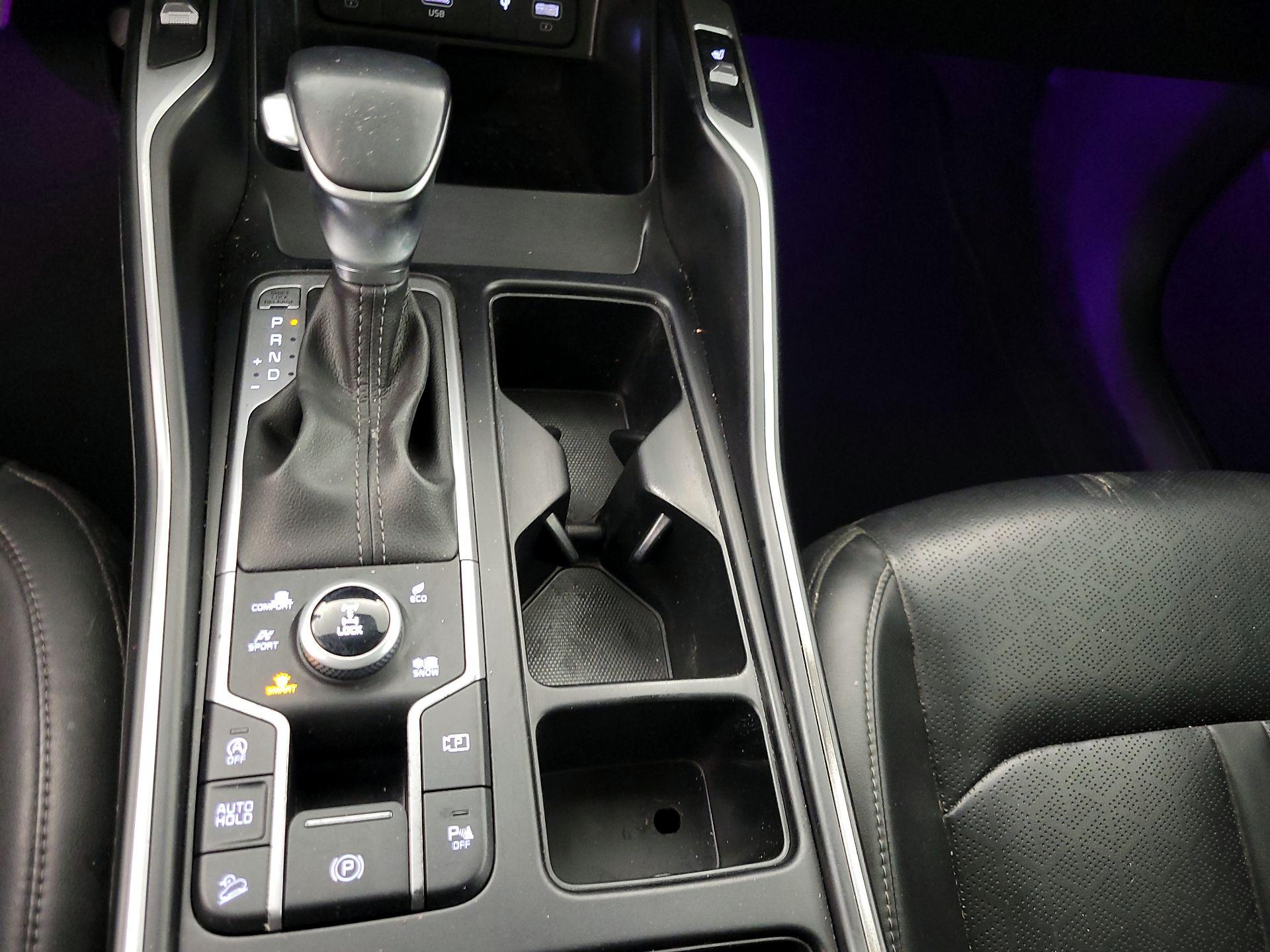 Thumbnail: 2023 Kia Sorento - 18