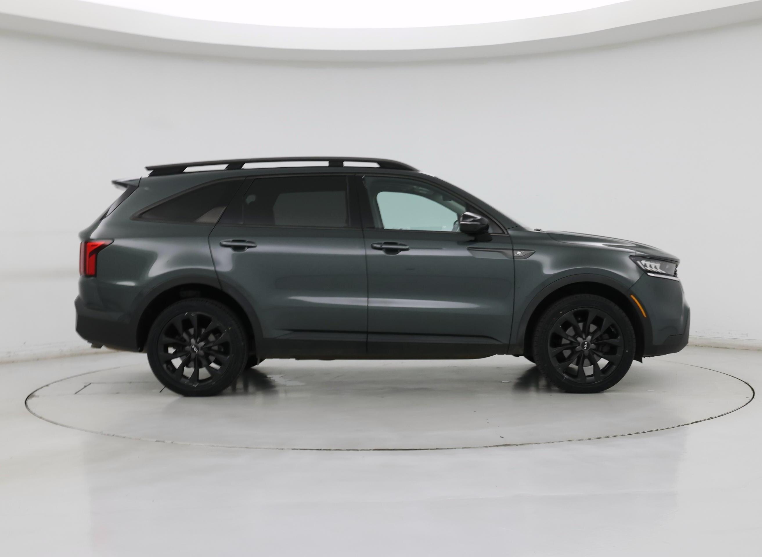 Thumbnail: 2023 Kia Sorento - 7