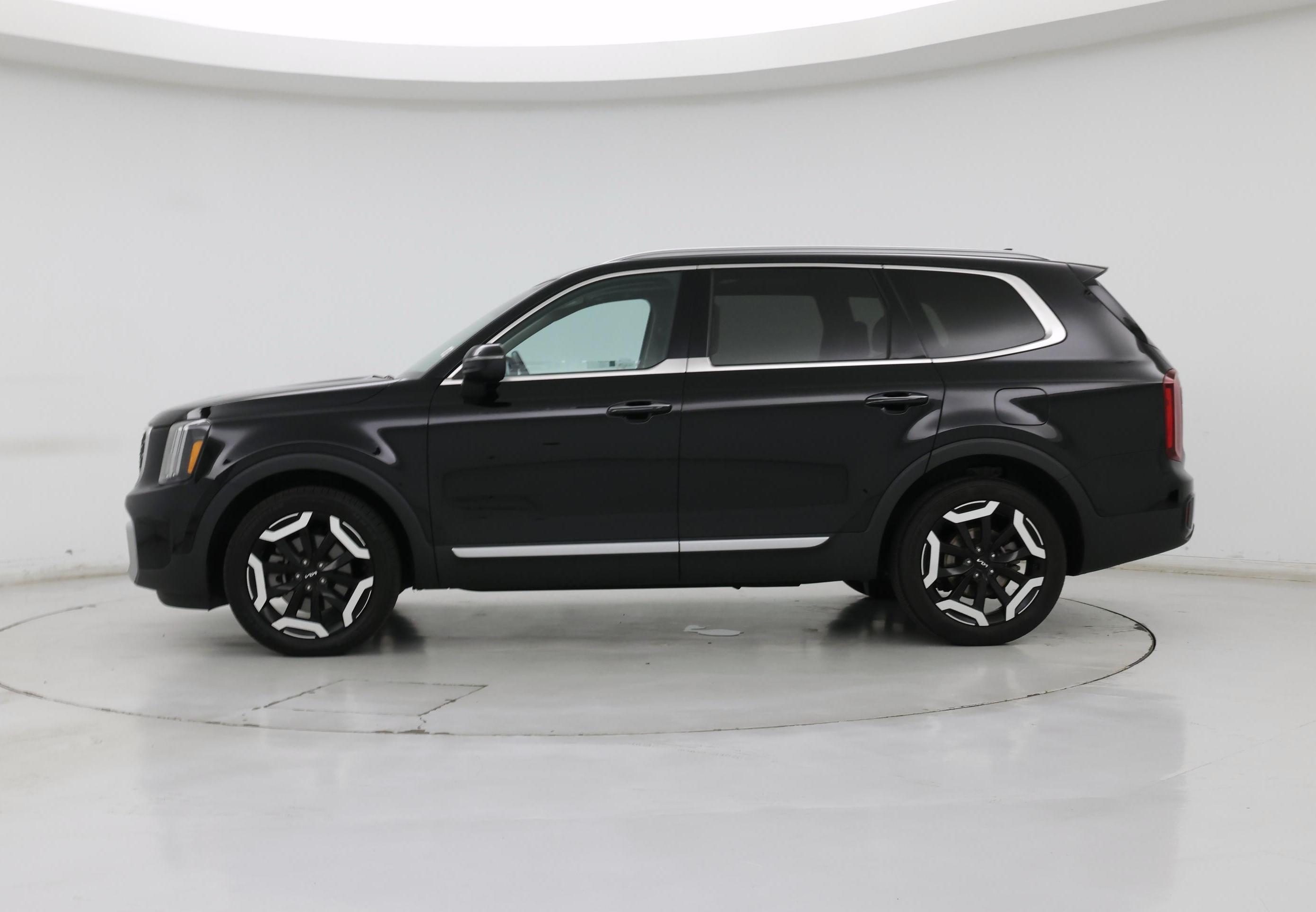 Thumbnail: 2023 Kia Telluride - 3